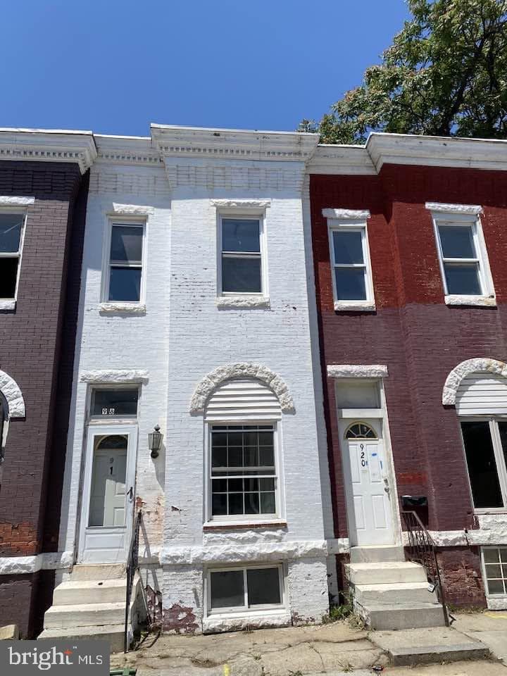 918 Appleton Street photo 1