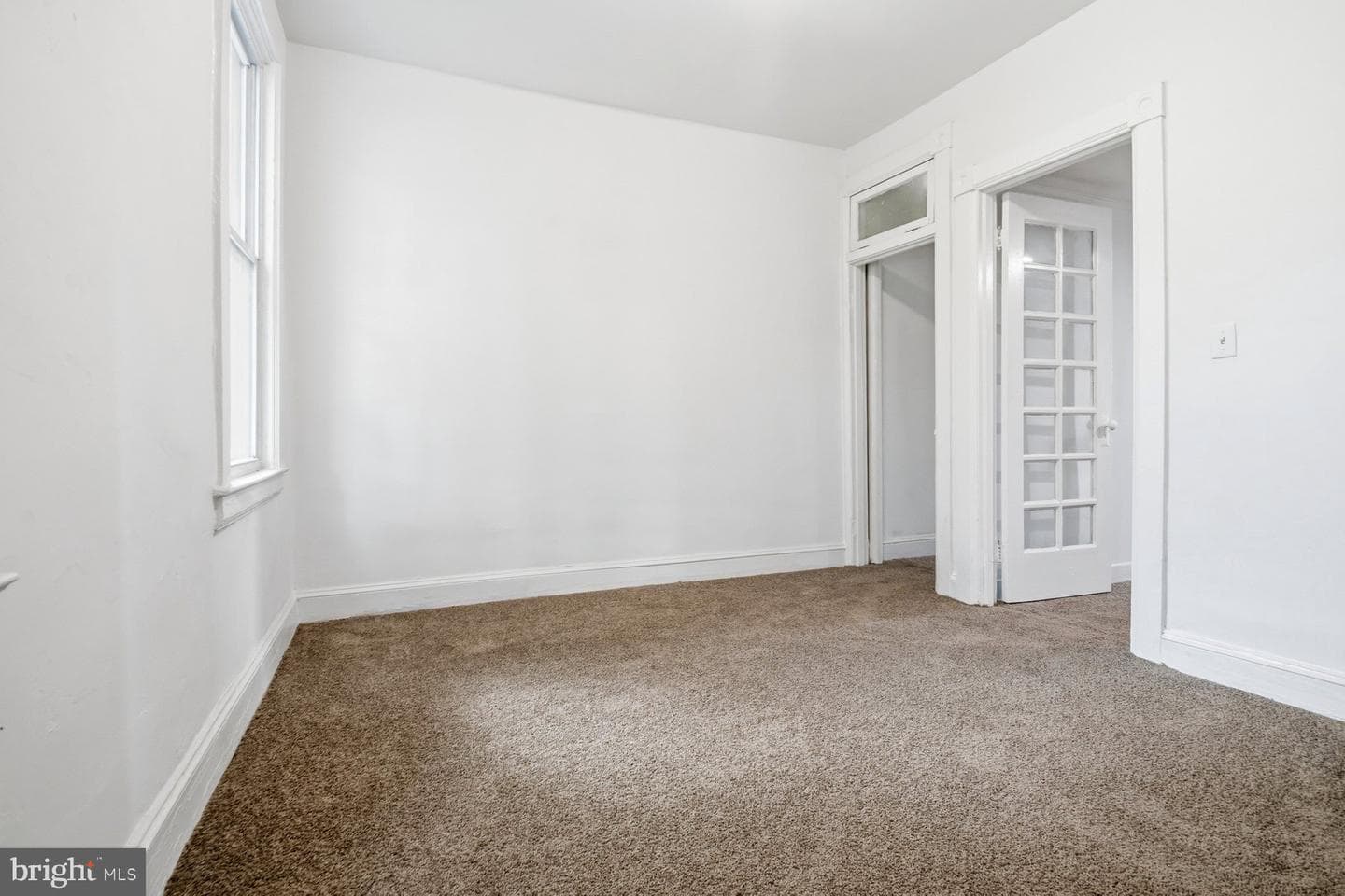 130 Collins Avenue S photo 23