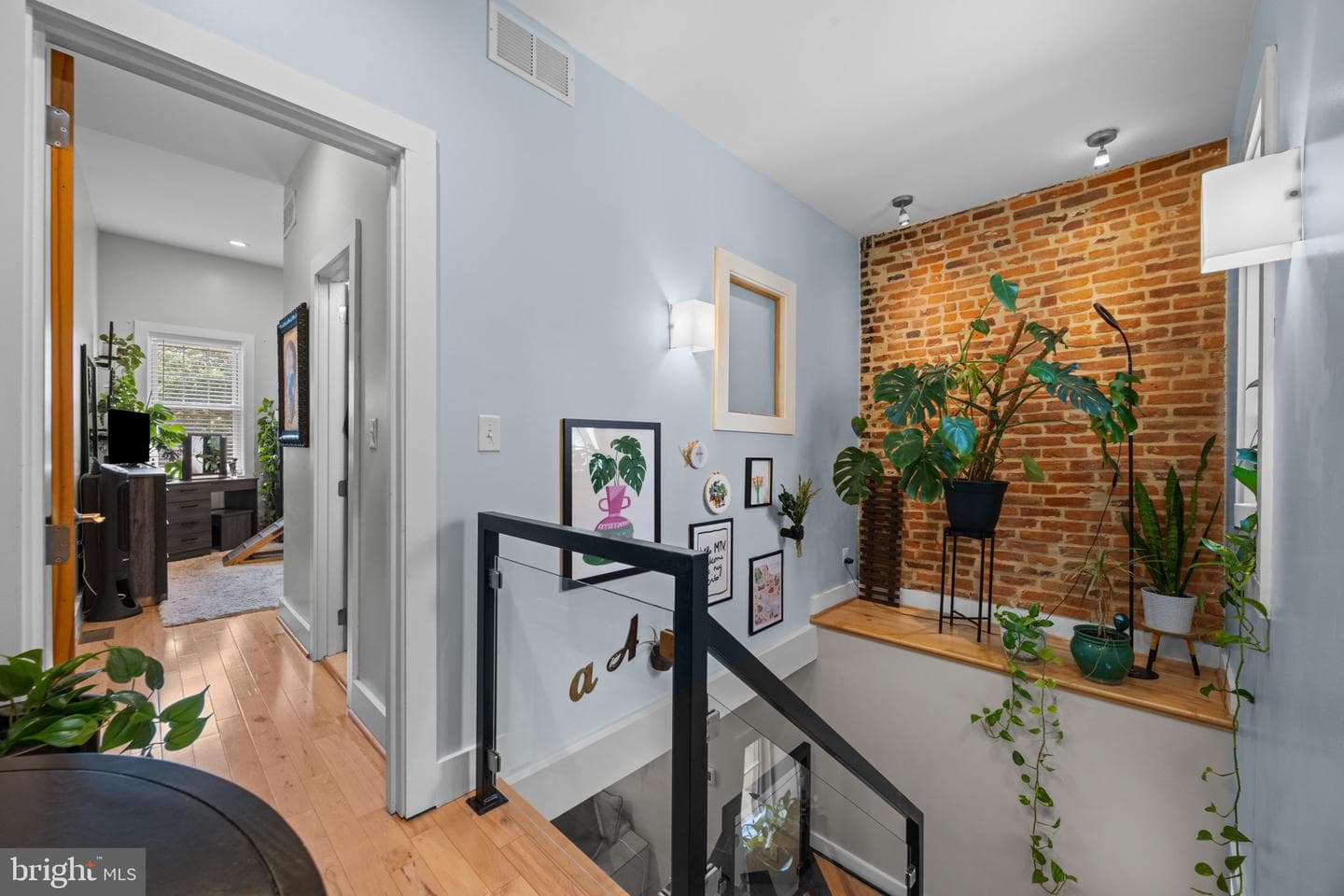 3208 Elliott Street photo 21