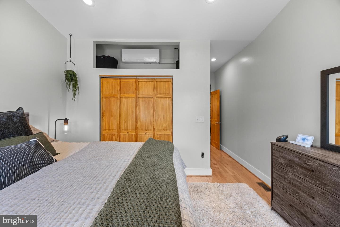 3208 Elliott Street photo 25