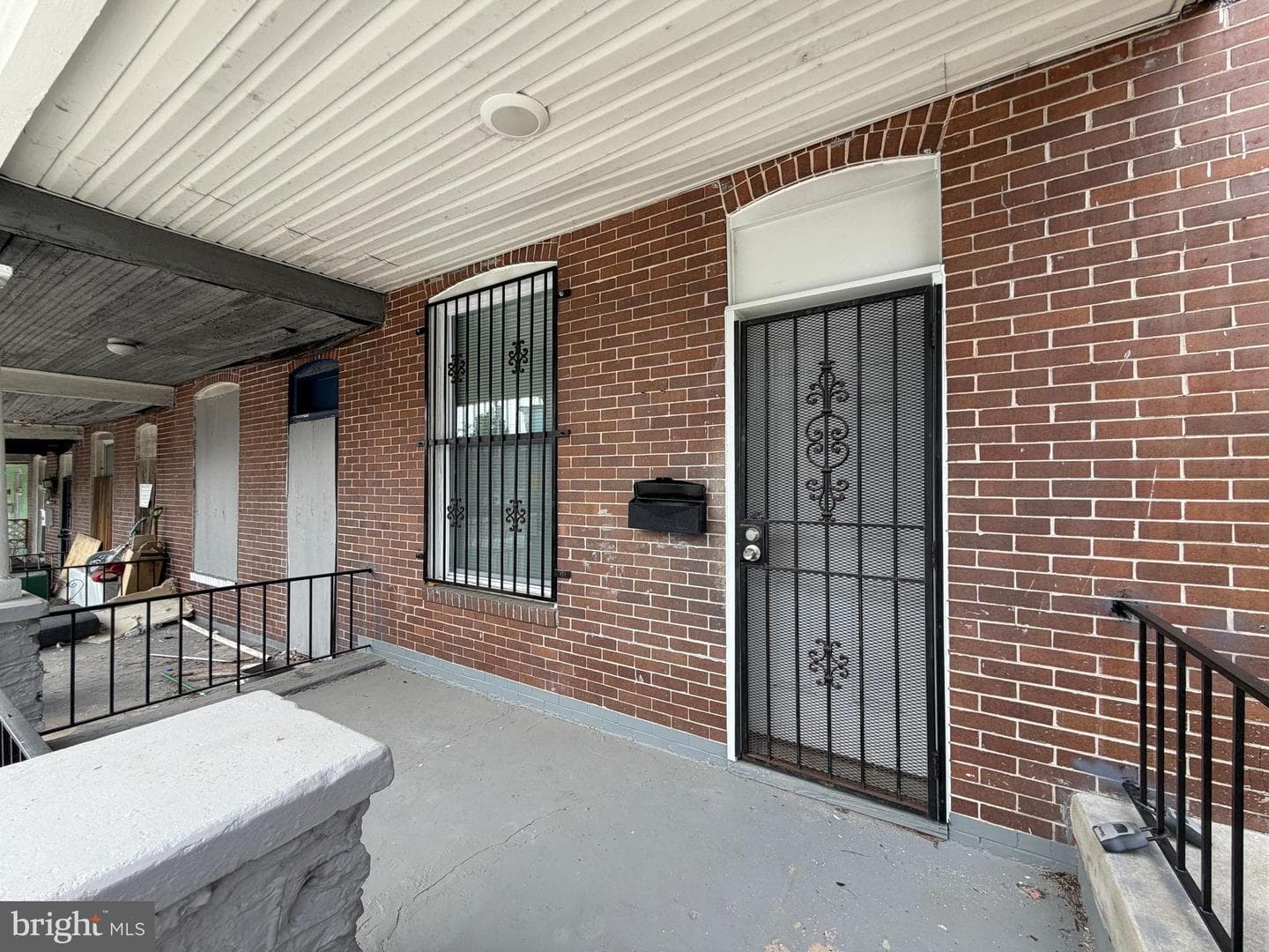 1410 N Milton Avenue photo 3