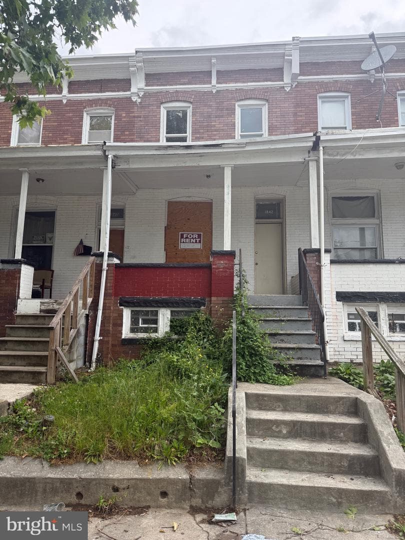1842 E 28th Street photo 2
