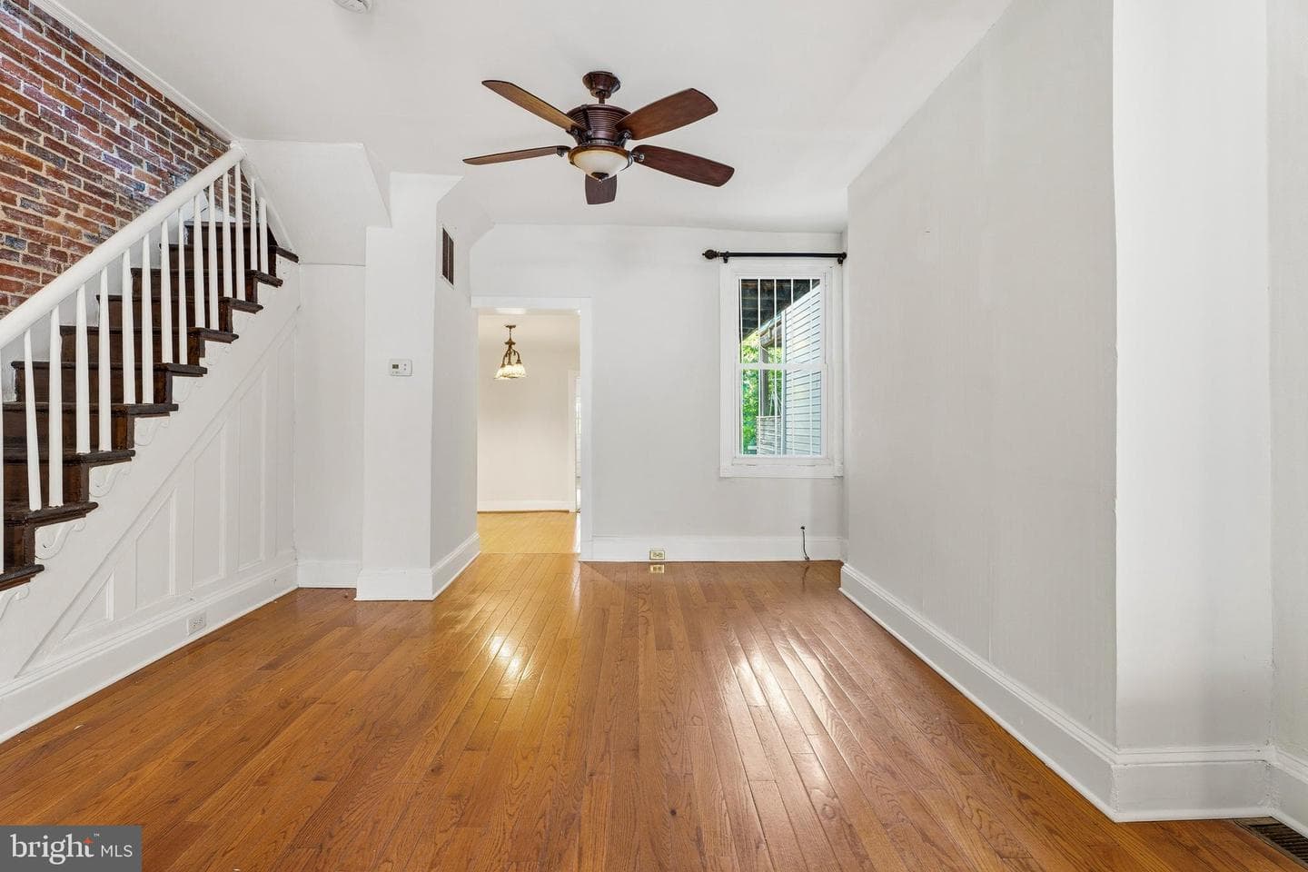 877 W Lombard Street photo 10