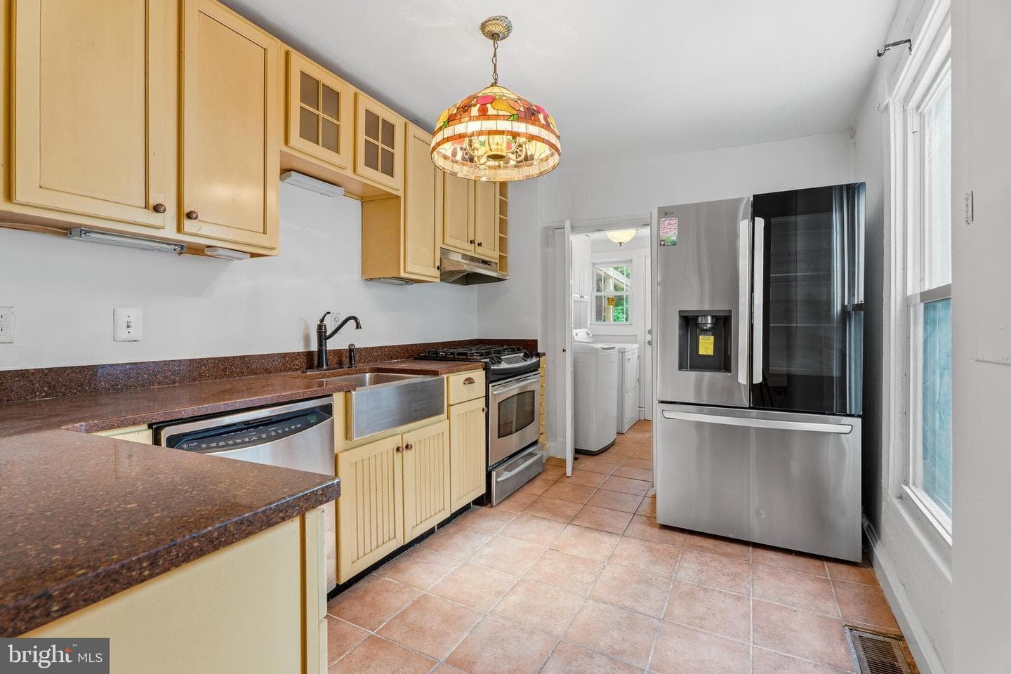 877 W Lombard Street photo 11