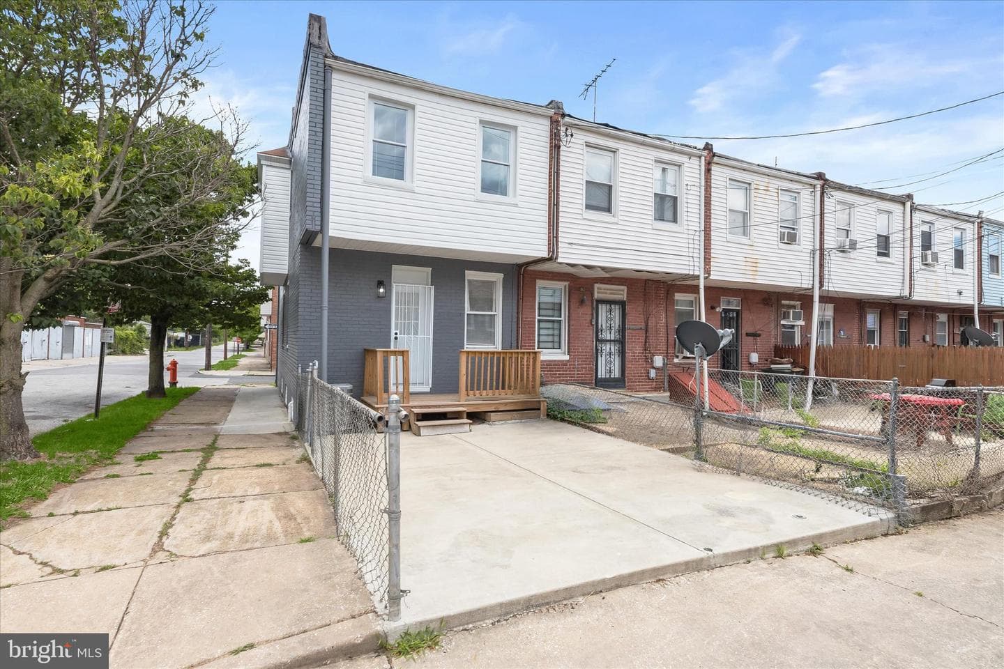 924 N Belnord Avenue photo 33