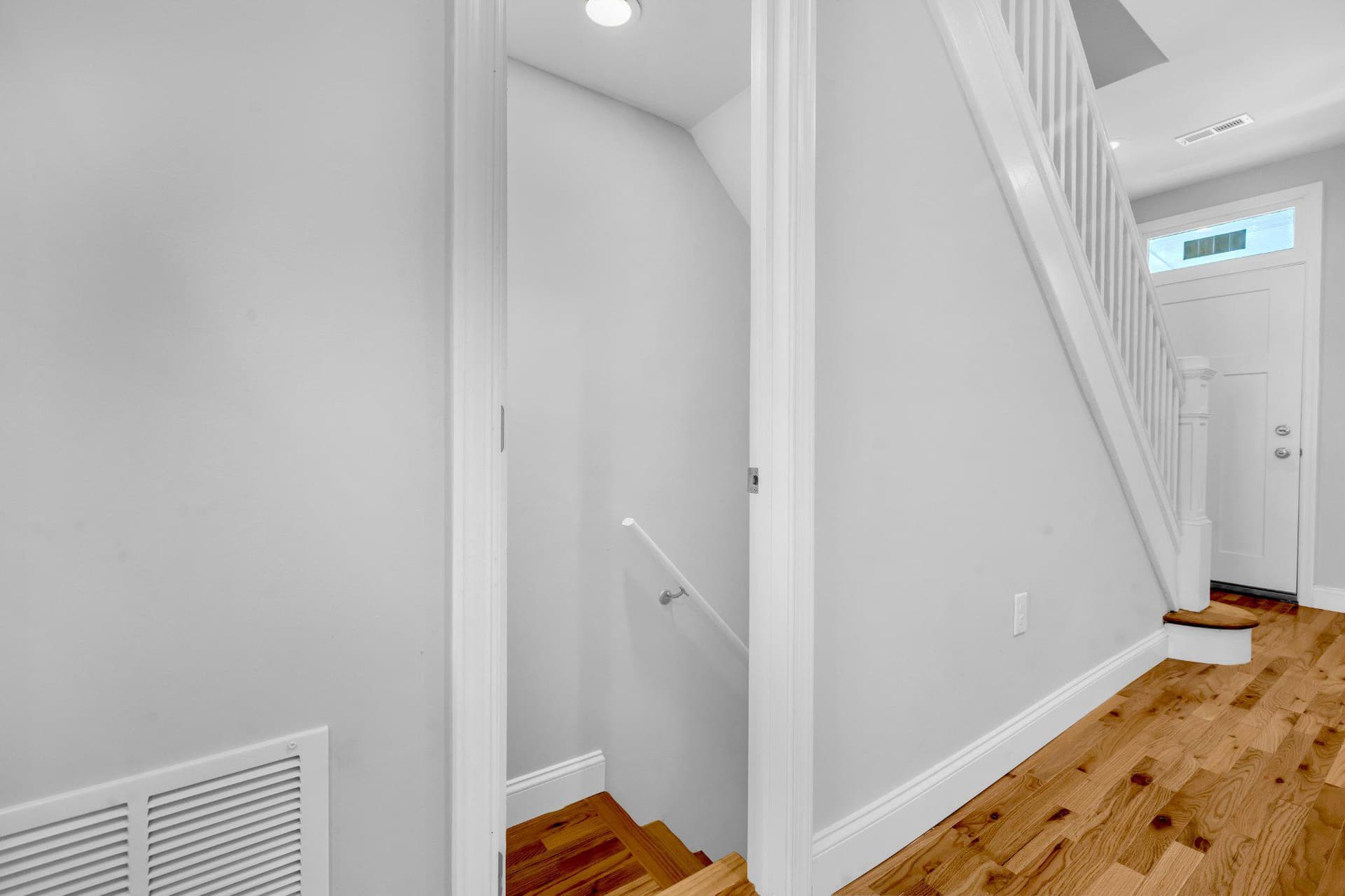 1602 Carswell Street photo 14