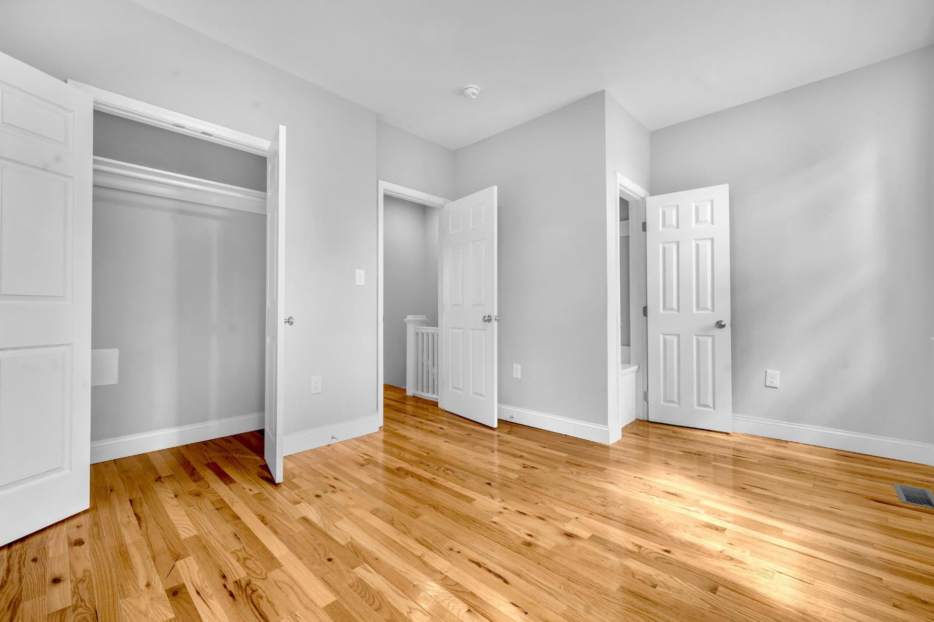 1602 Carswell Street photo 22