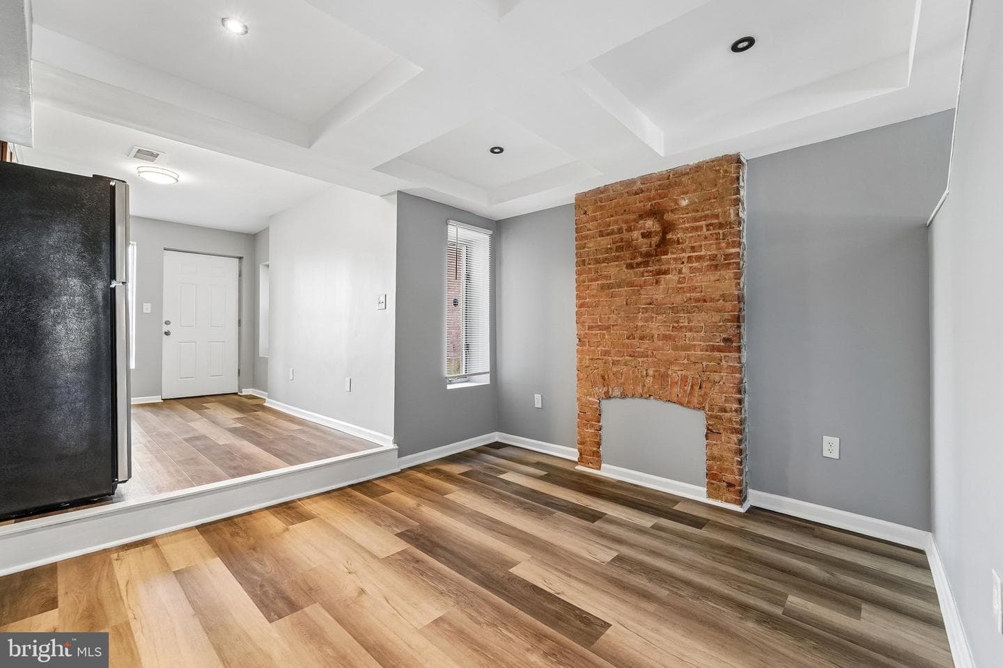 1629 E Oliver Street photo 9
