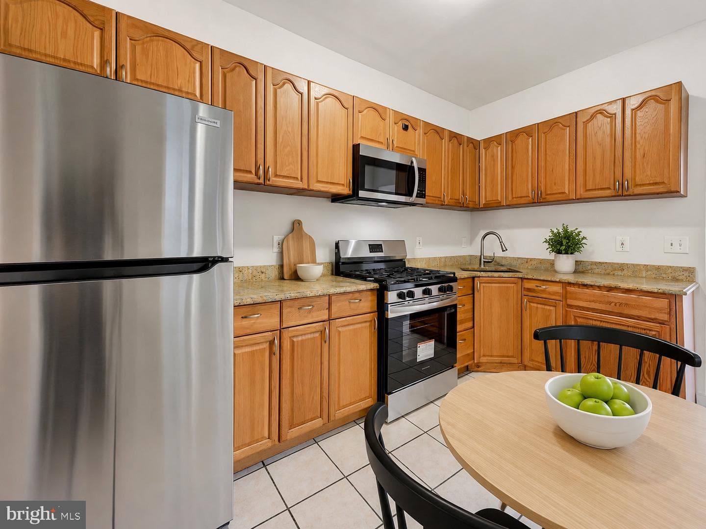 220 Patterson Park Avenue photo 8