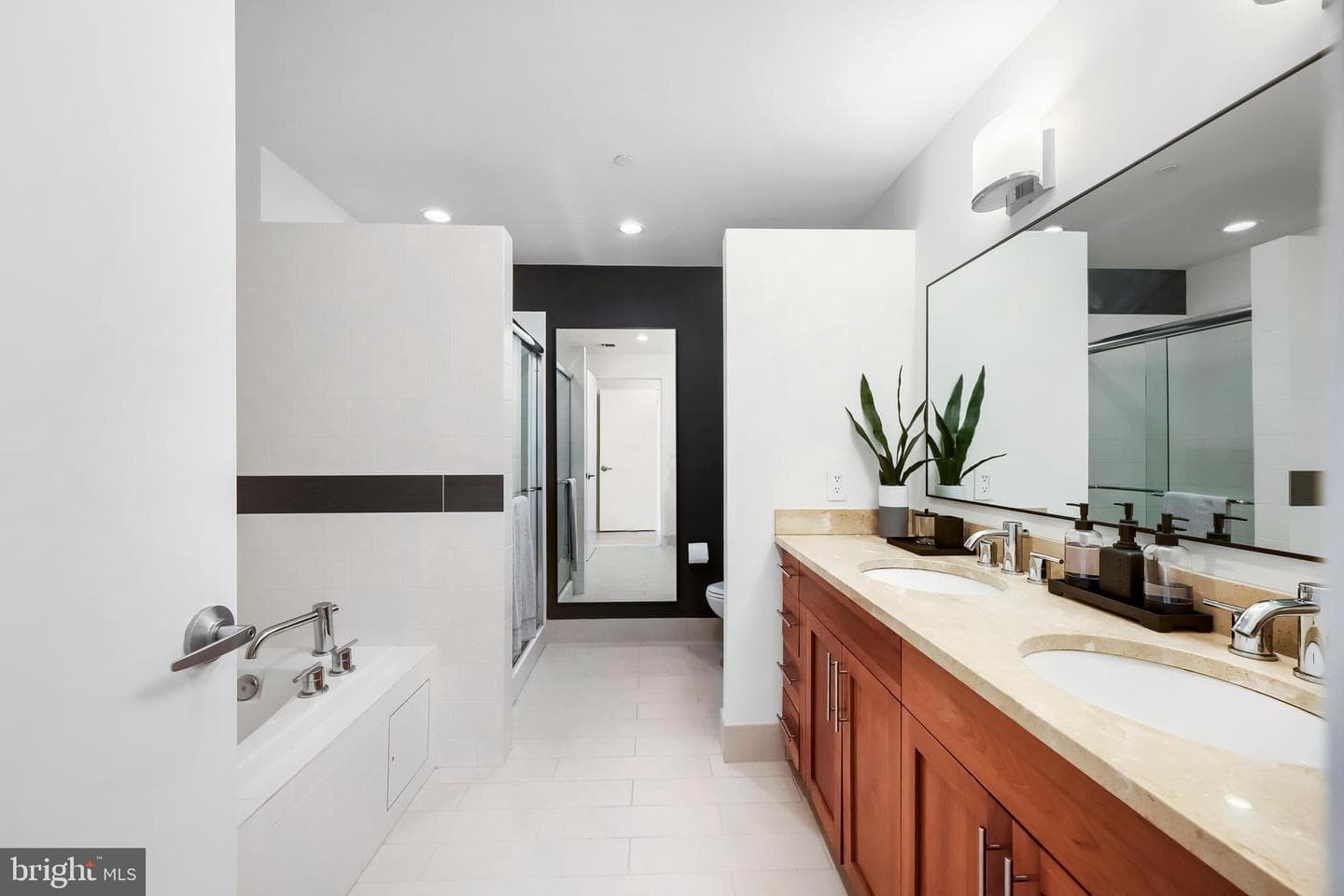 1200 Steuart Street #514 photo 25