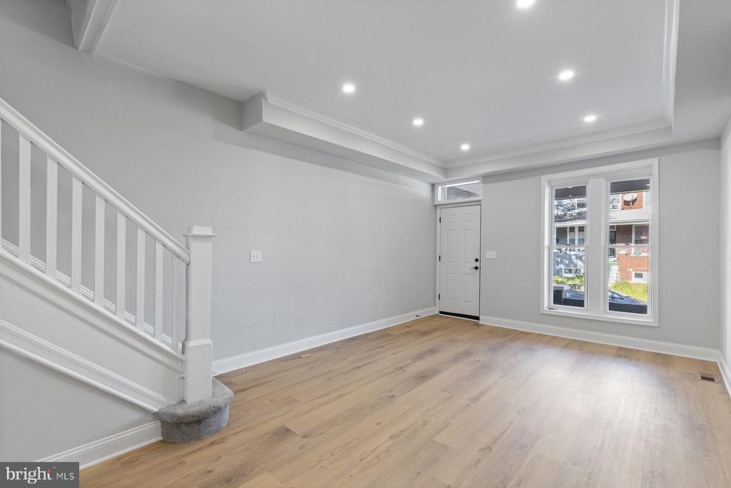 653 Bartlett Avenue photo 5