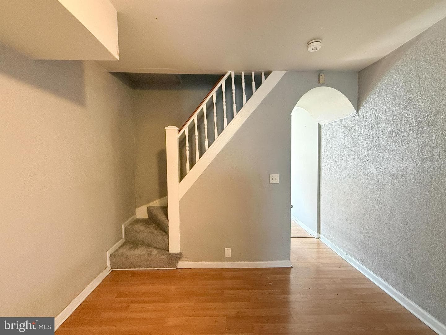 1210 Sargeant Street photo 5