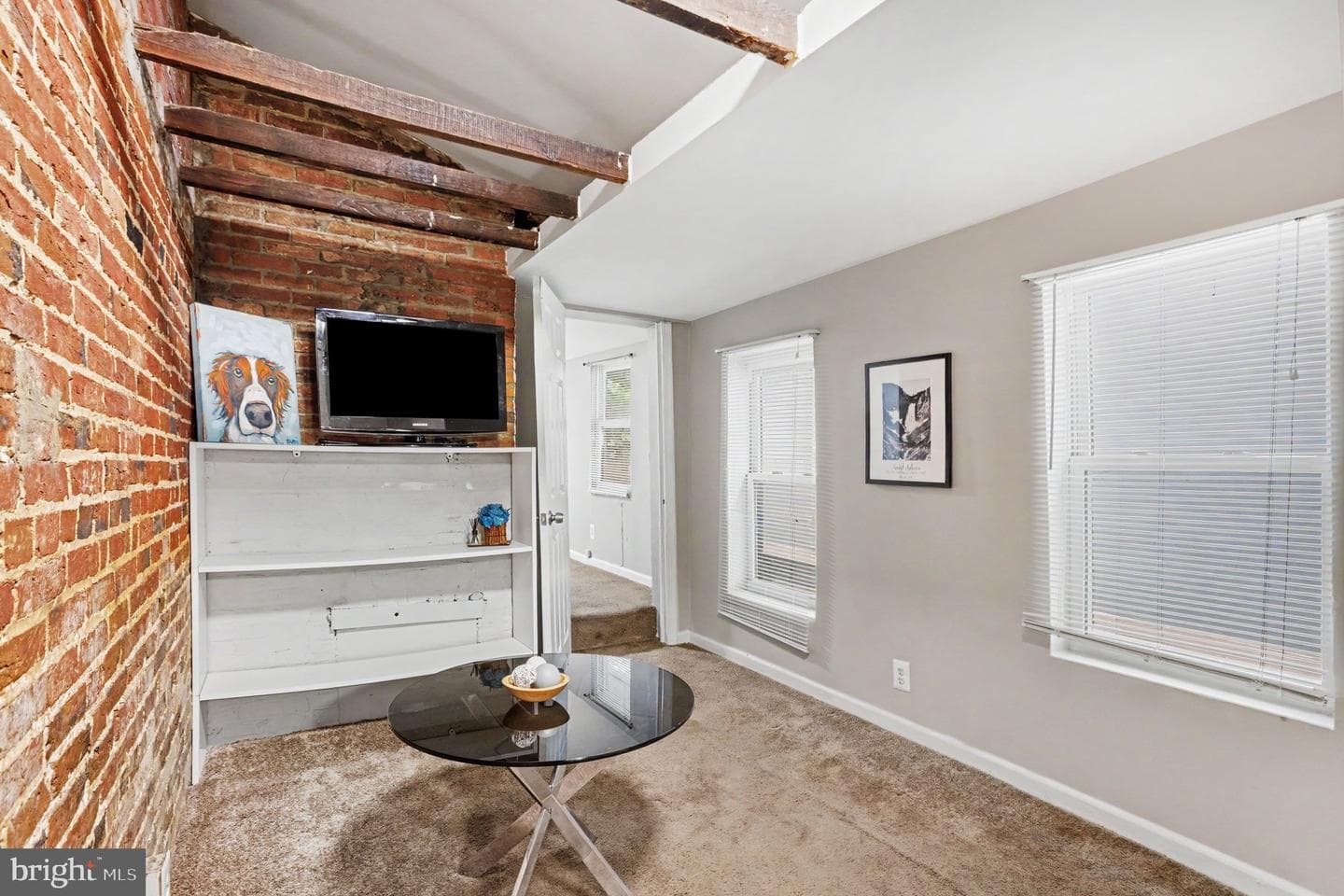 209 S Central Avenue photo 11