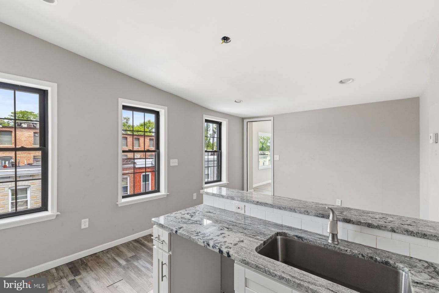 1001 S Carey Street photo 25