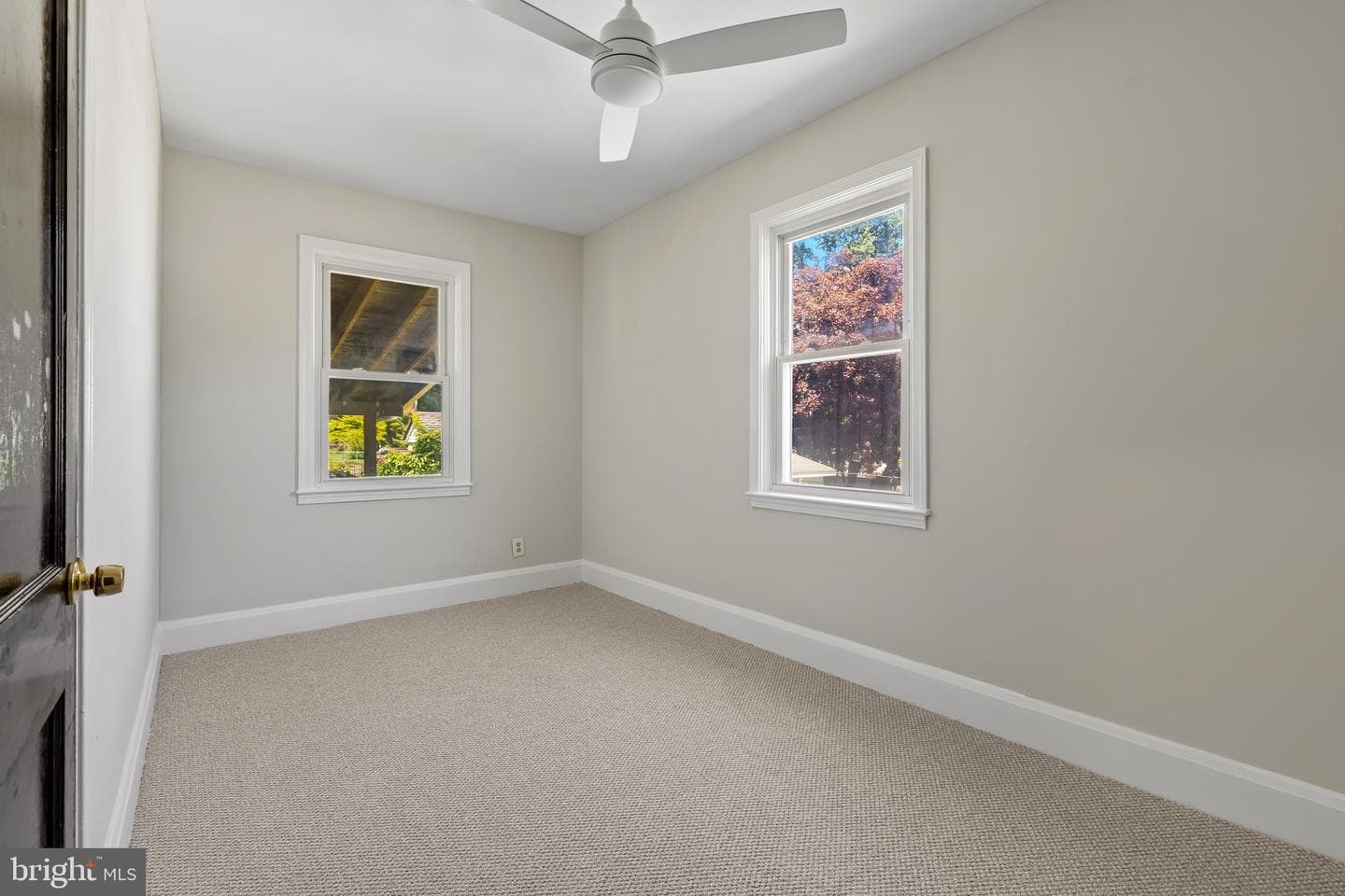 4400 Buchanan Avenue photo 22