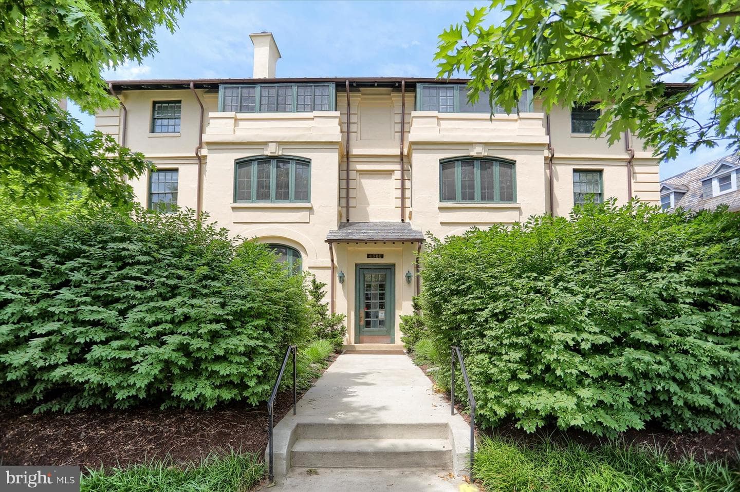 4300 Roland Avenue #201