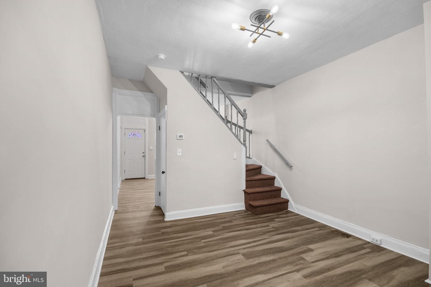 2621 Sloatfield photo 3