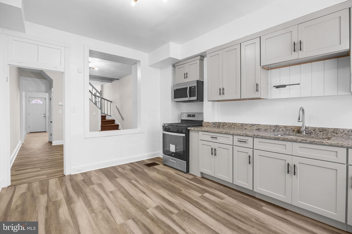 2621 Sloatfield photo 9