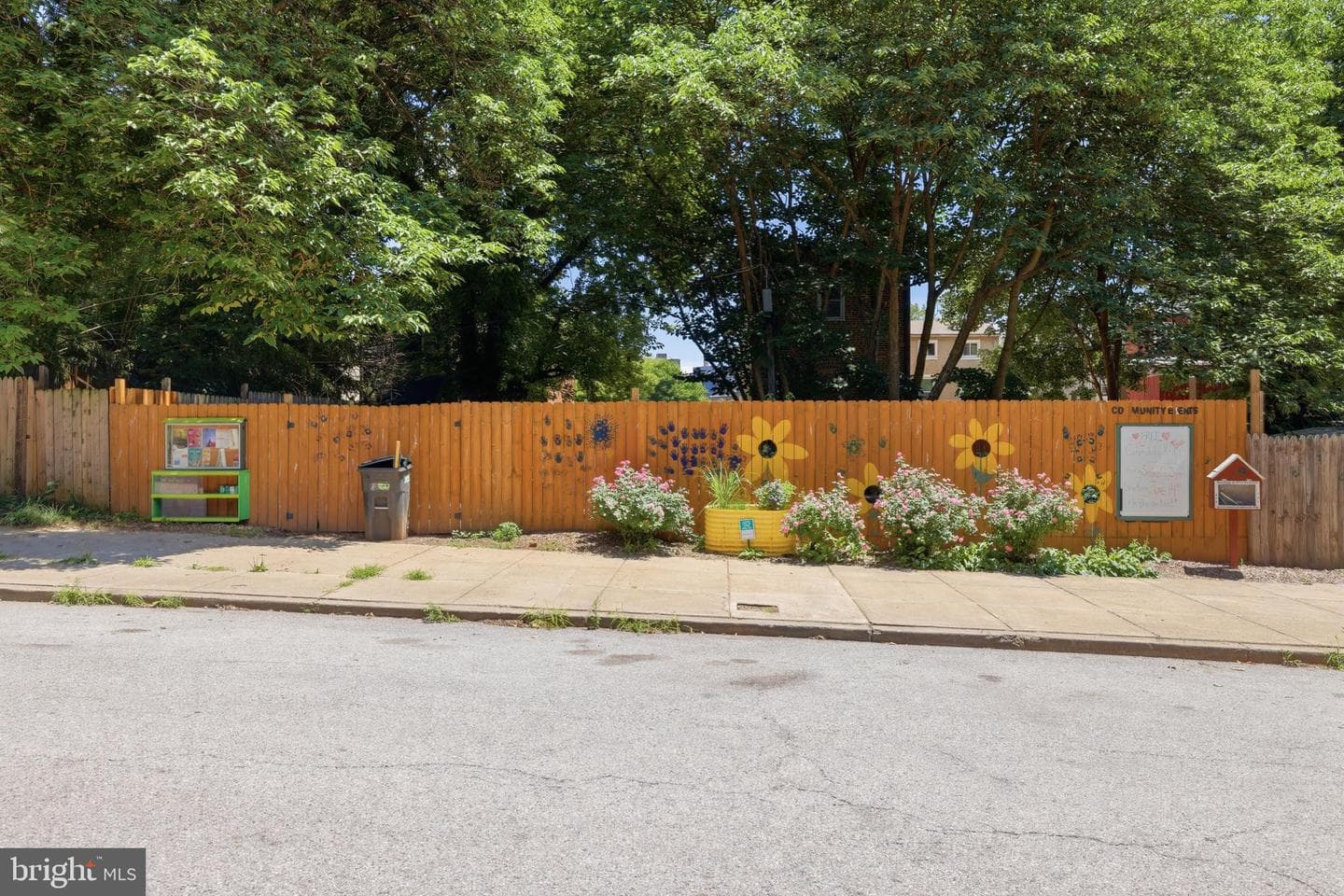 591 Orchard Street photo 30