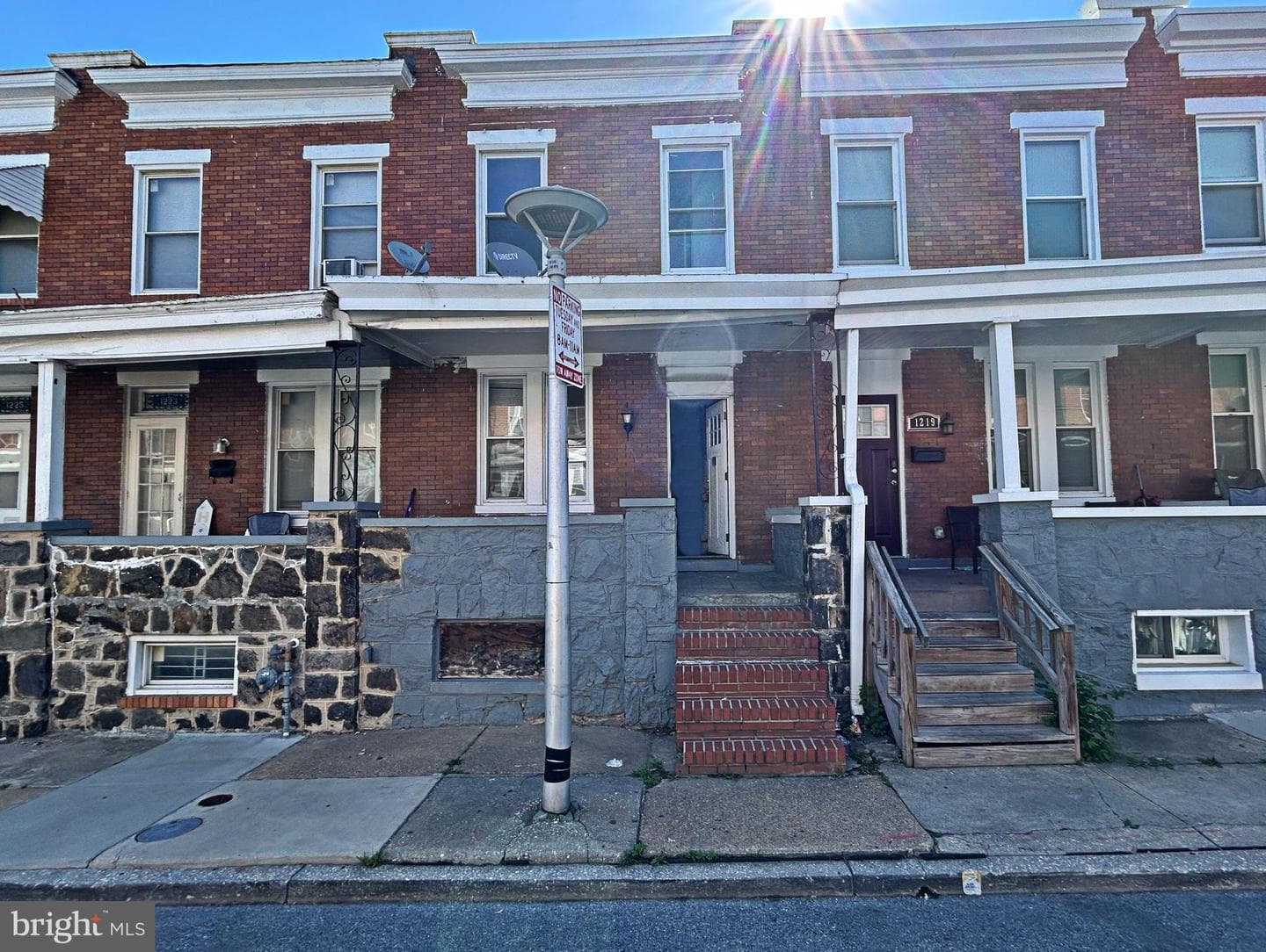 1221 N Decker Avenue photo 1