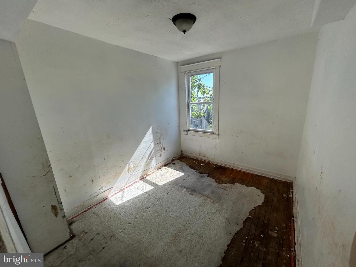 1221 N Decker Avenue photo 12
