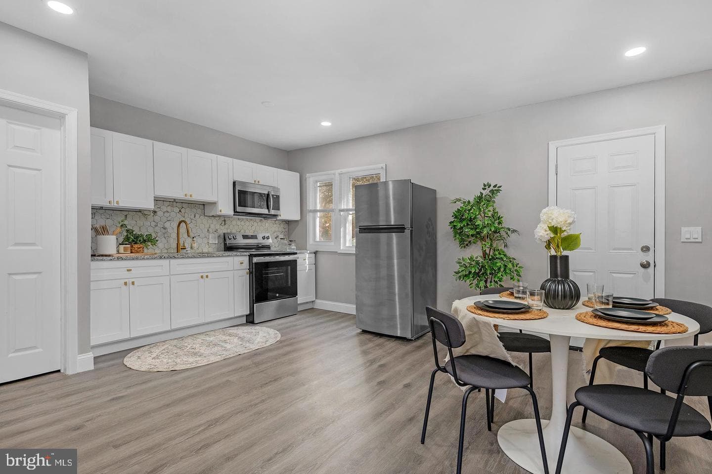 1221 Ashburton Street photo 10