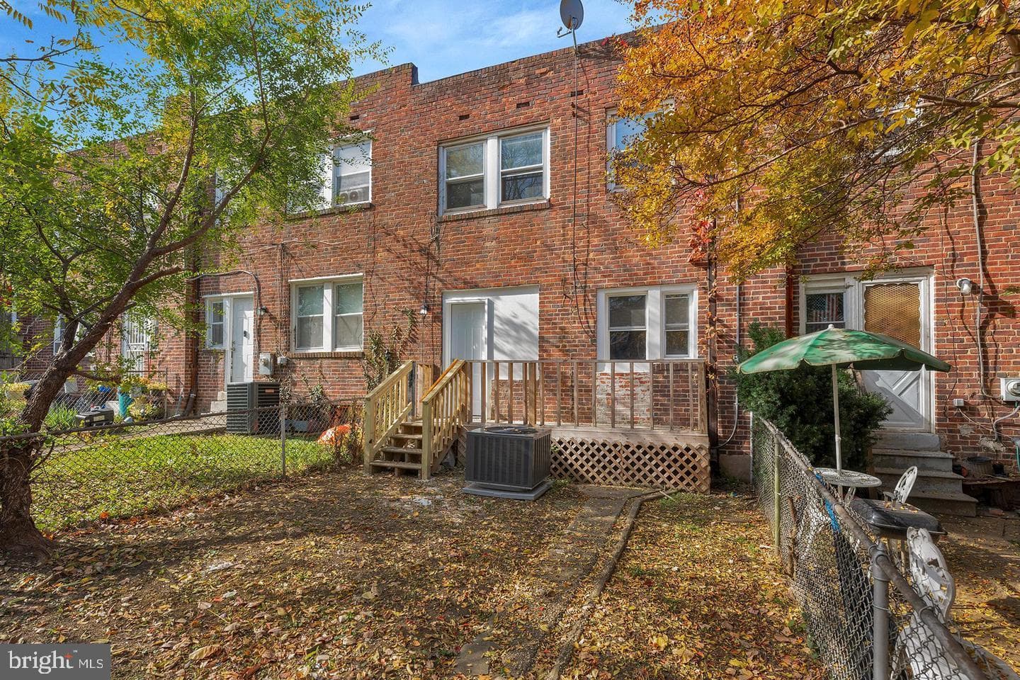 1221 Ashburton Street photo 30