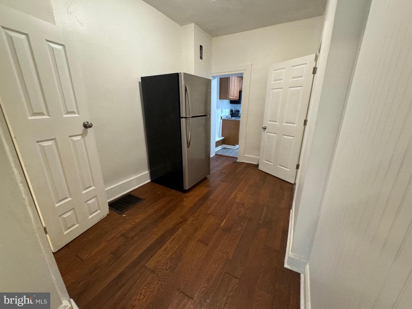 707 Denison Street photo 5