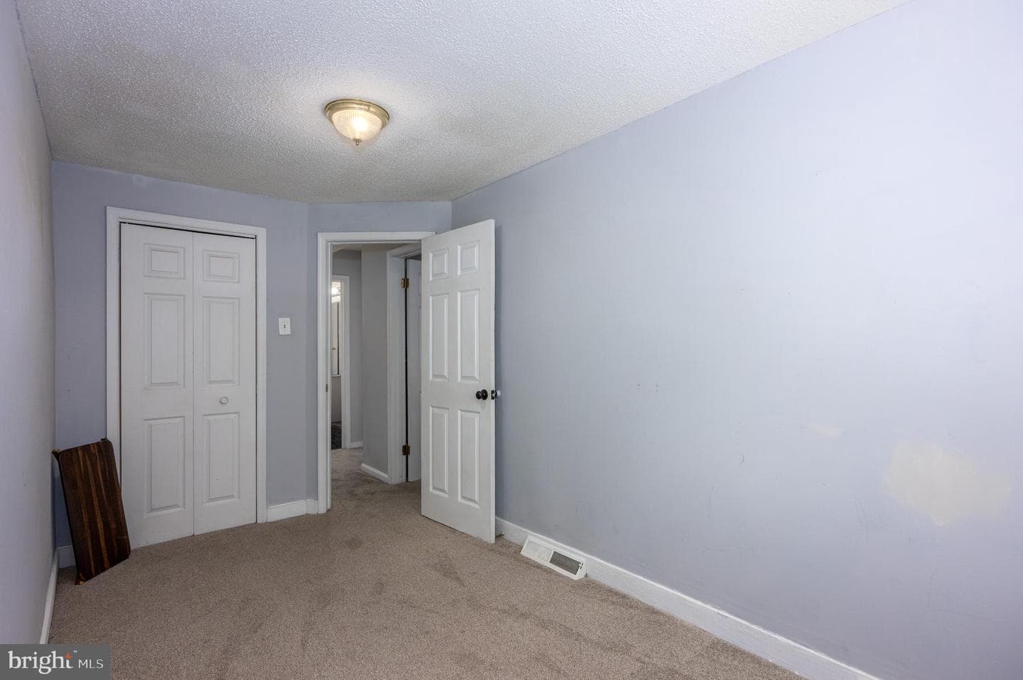 3028 Hudson Street photo 10