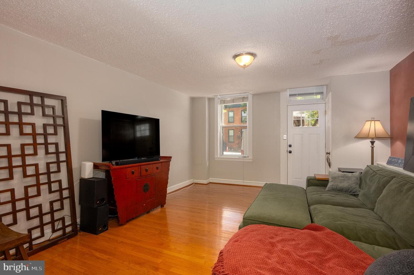 3028 Hudson Street photo 5