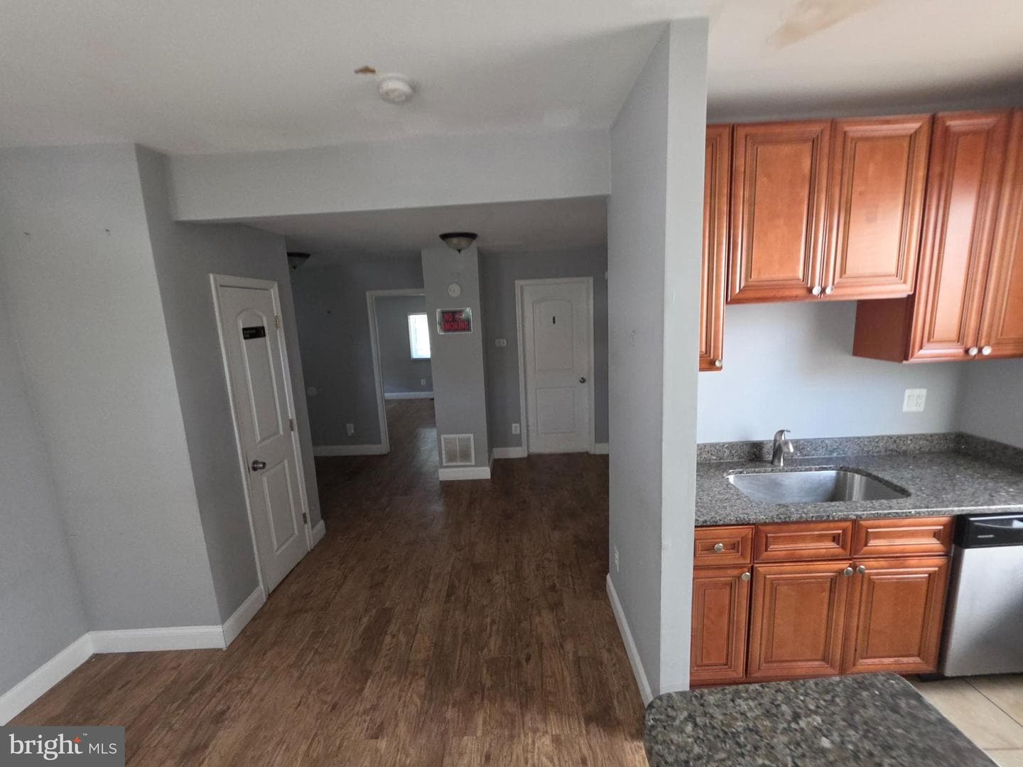 4002 Mortimer Avenue photo 9