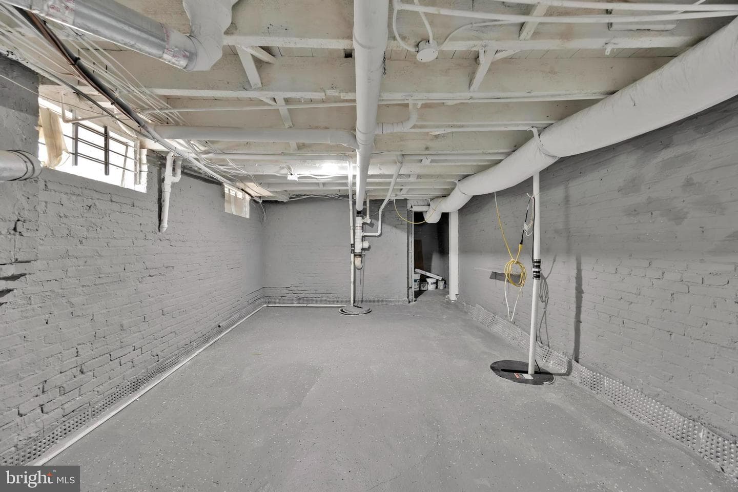 500 N Luzerne Avenue photo 36