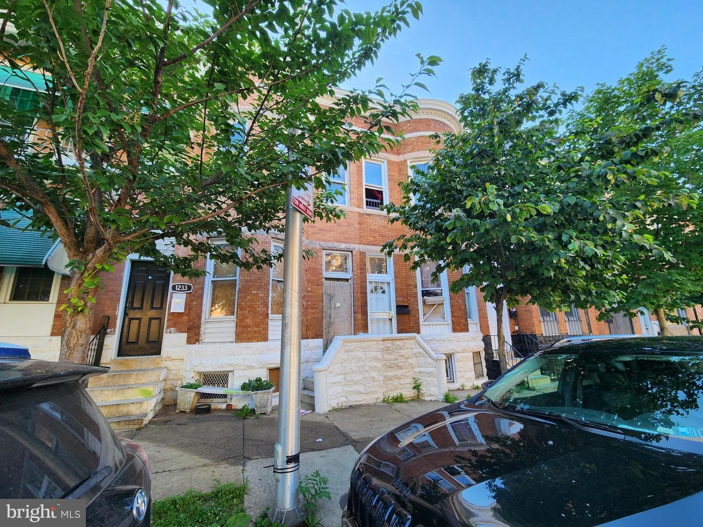 1231 N Luzerne Avenue photo 2