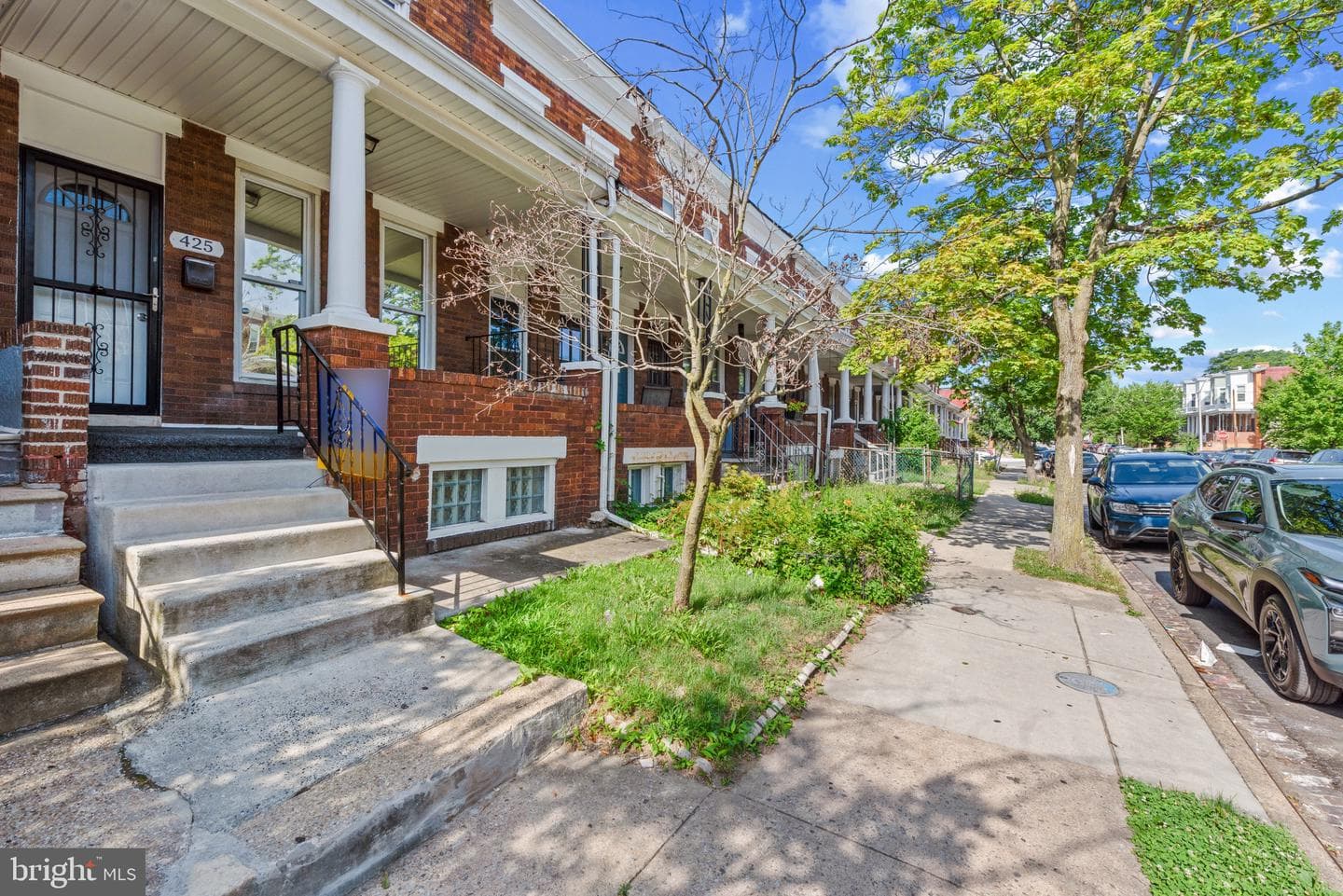 425 Ilchester Avenue photo 3