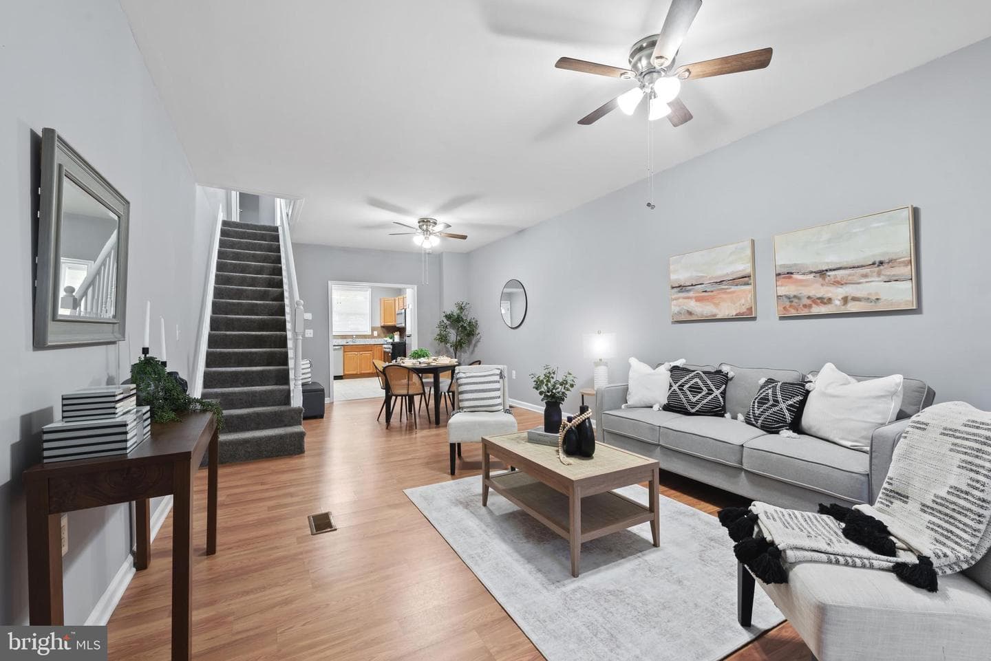 425 Ilchester Avenue photo 5