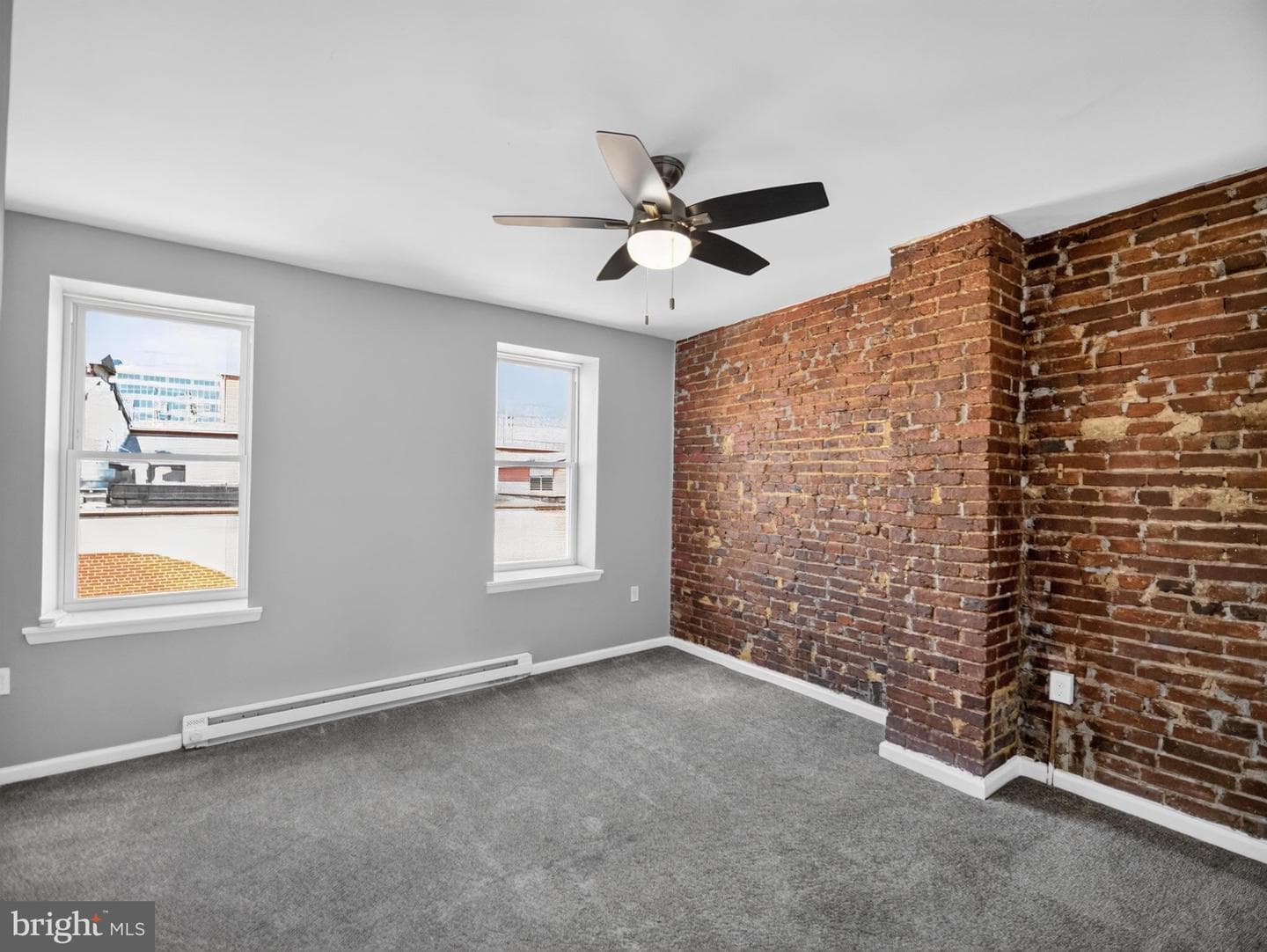 629 N Duncan Street photo 12