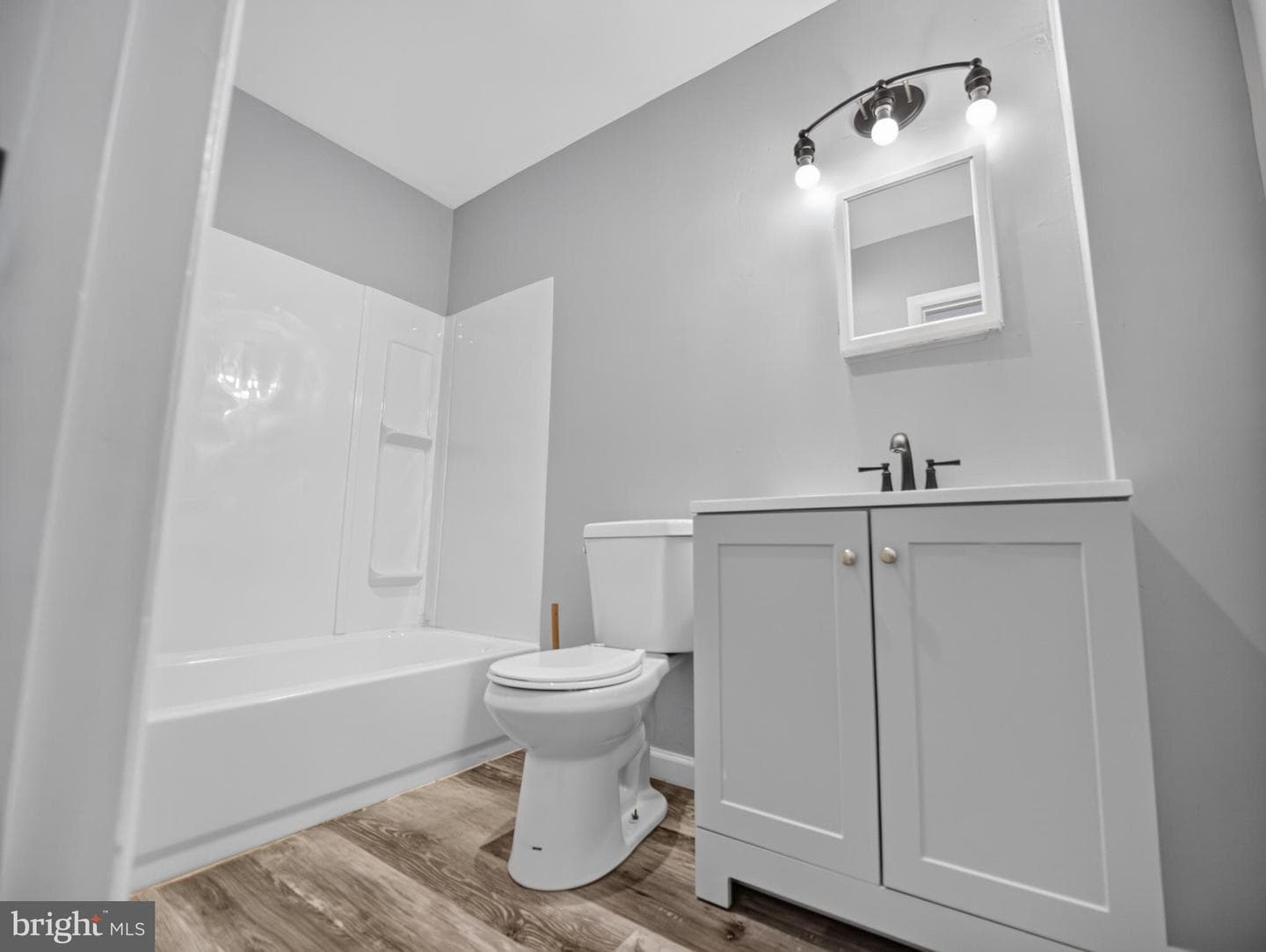 629 N Duncan Street photo 21