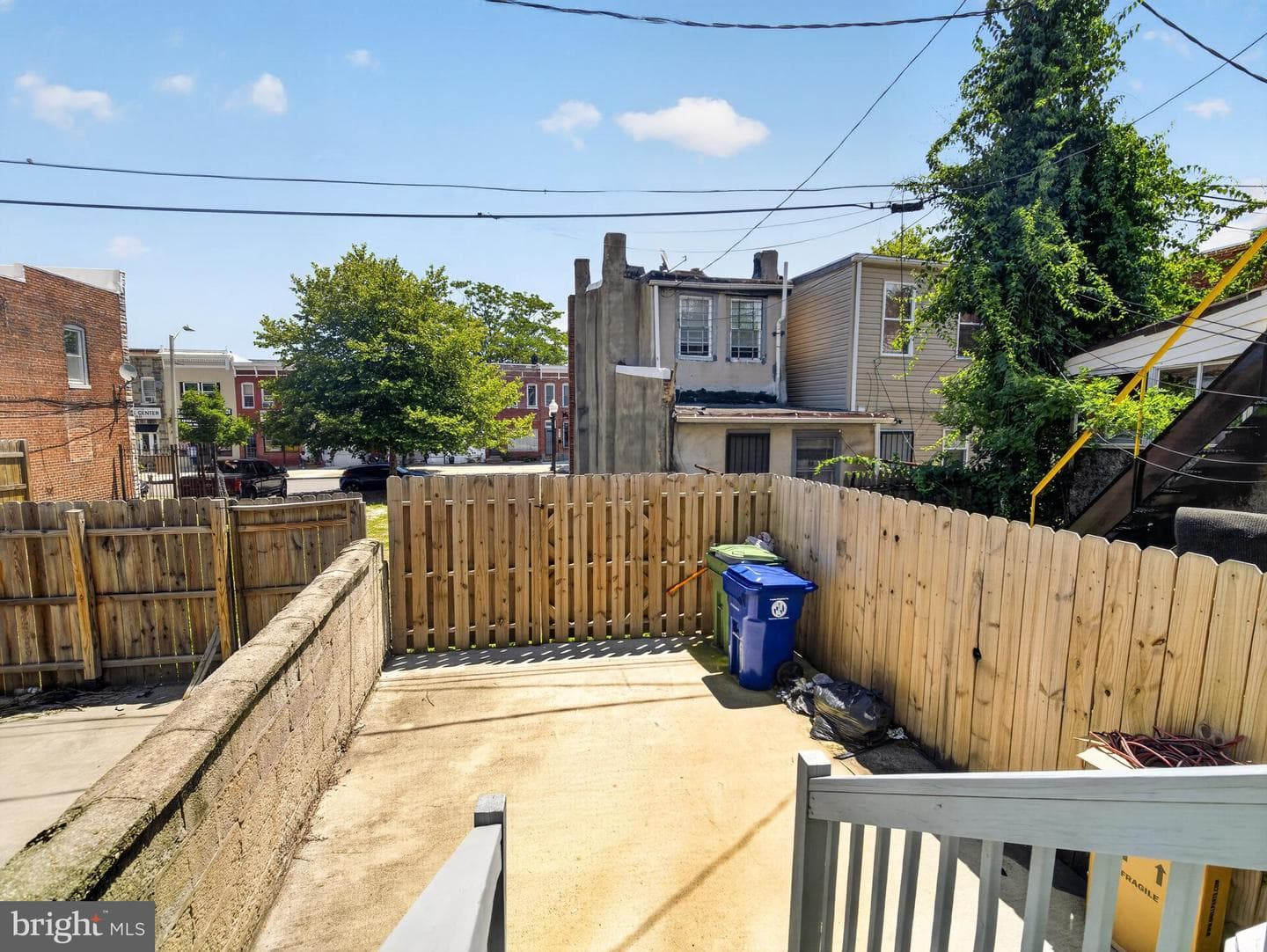 629 N Duncan Street photo 32