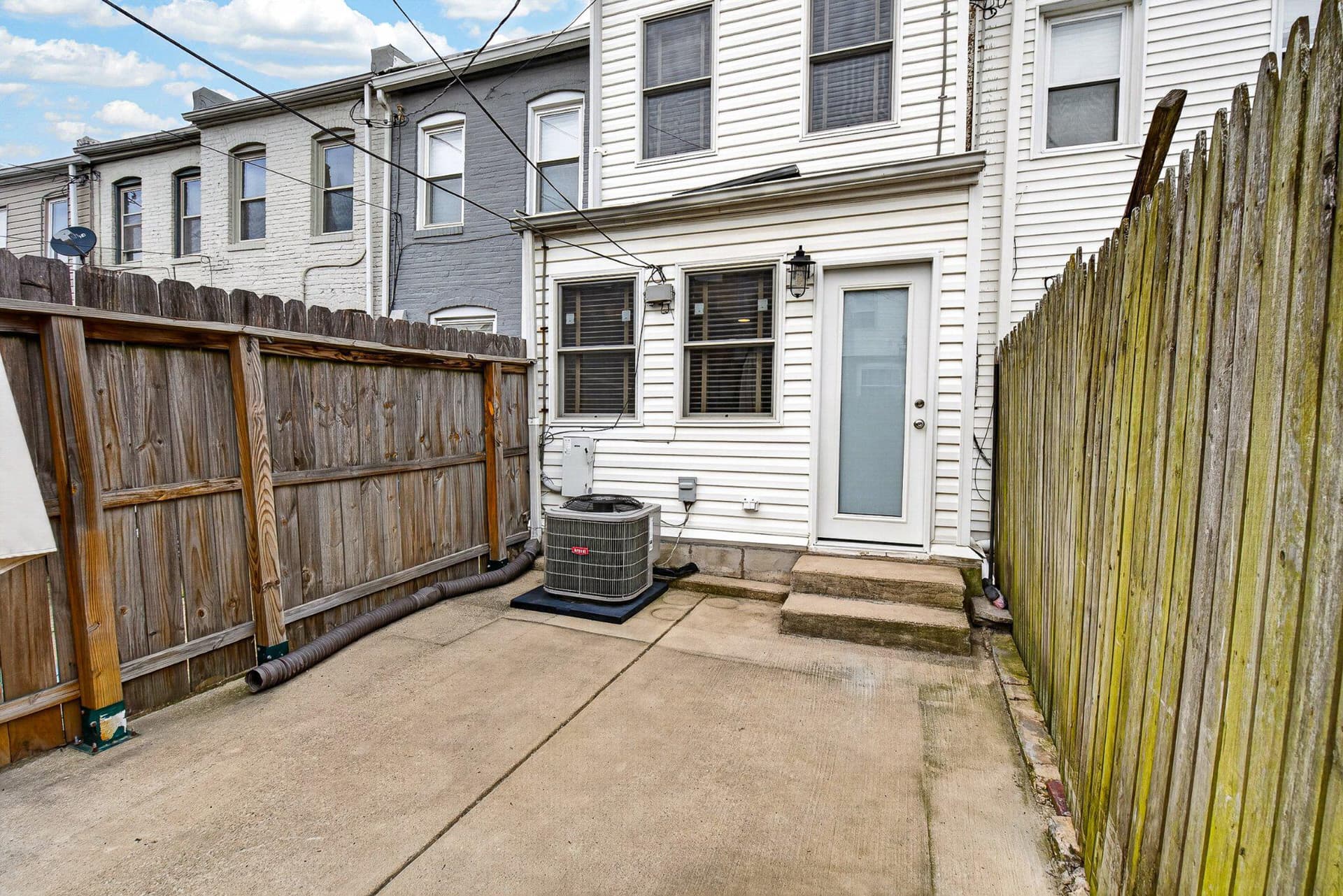 8 N Decker Avenue photo 28