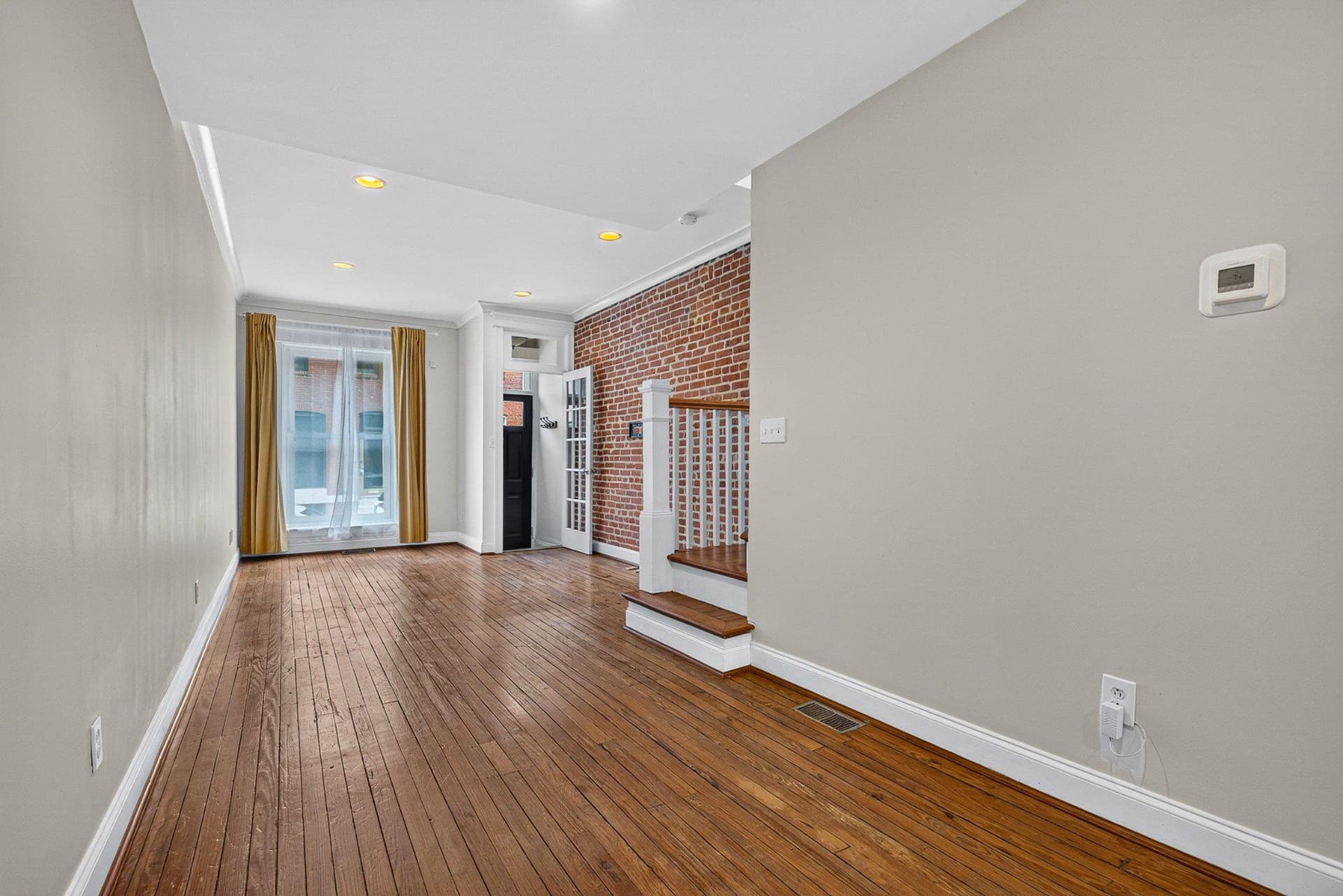 8 N Decker Avenue photo 8
