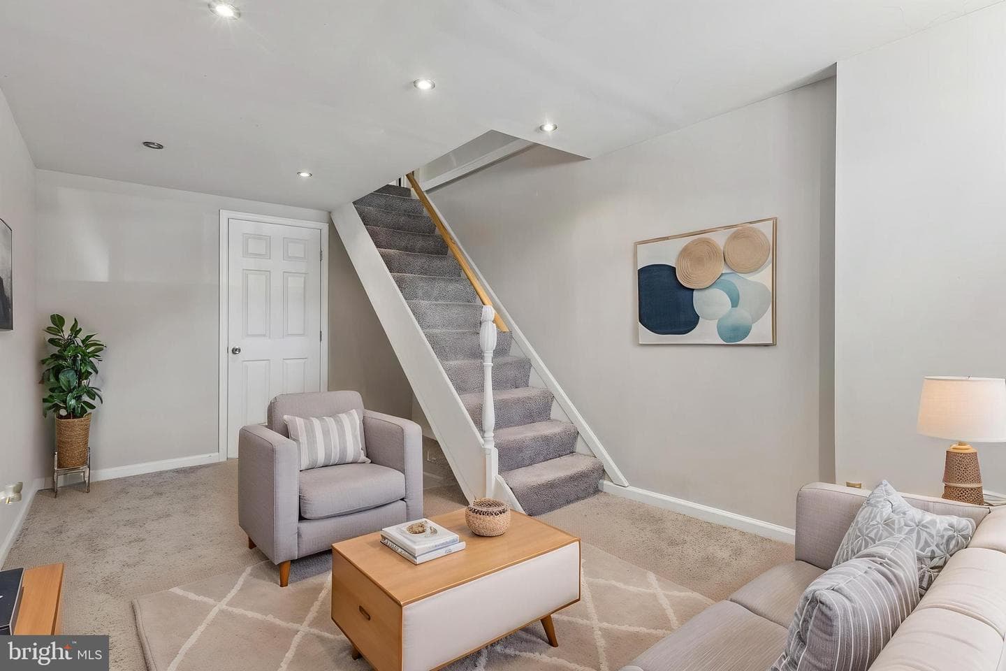40 E Barney Street photo 12