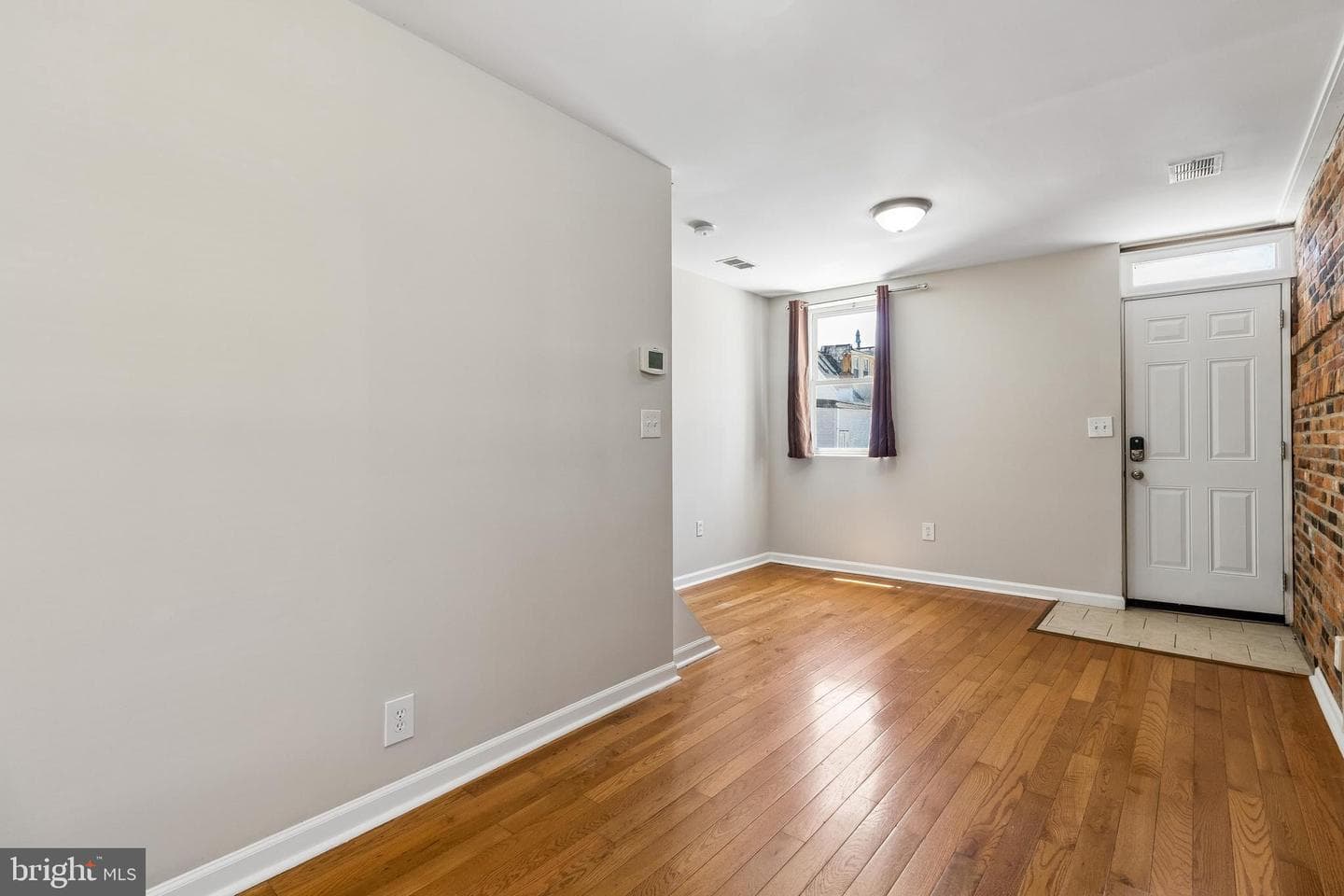 40 E Barney Street photo 14