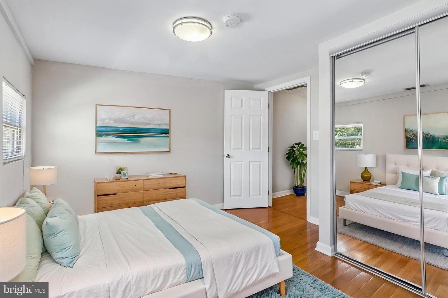 40 E Barney Street photo 18