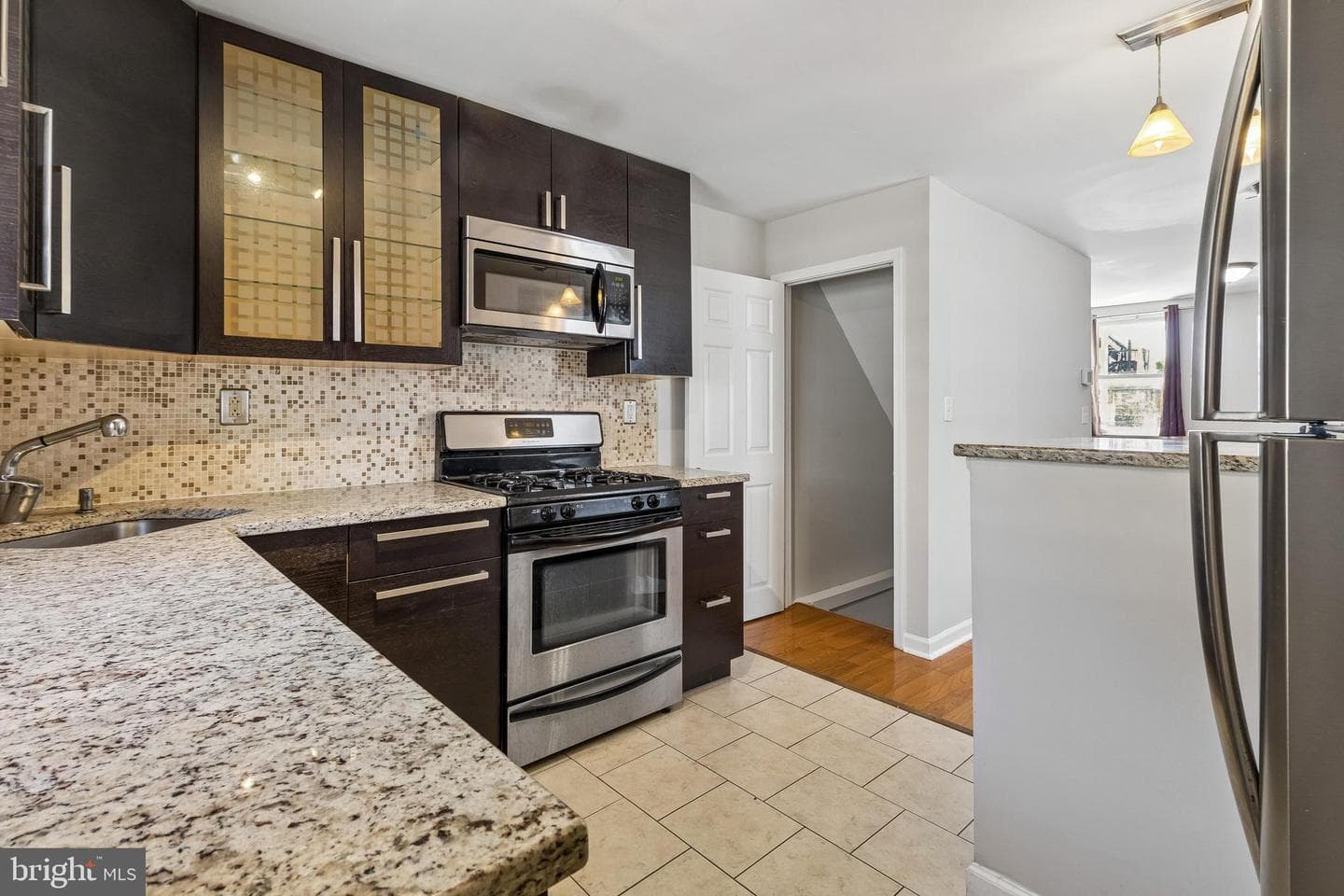 40 E Barney Street photo 8