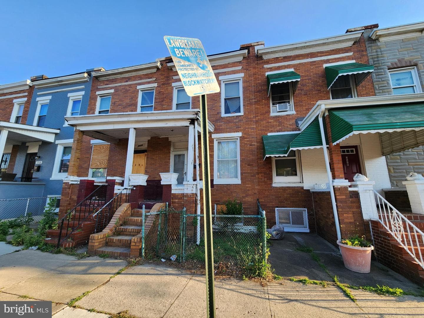 2524 E Chase Street photo 2