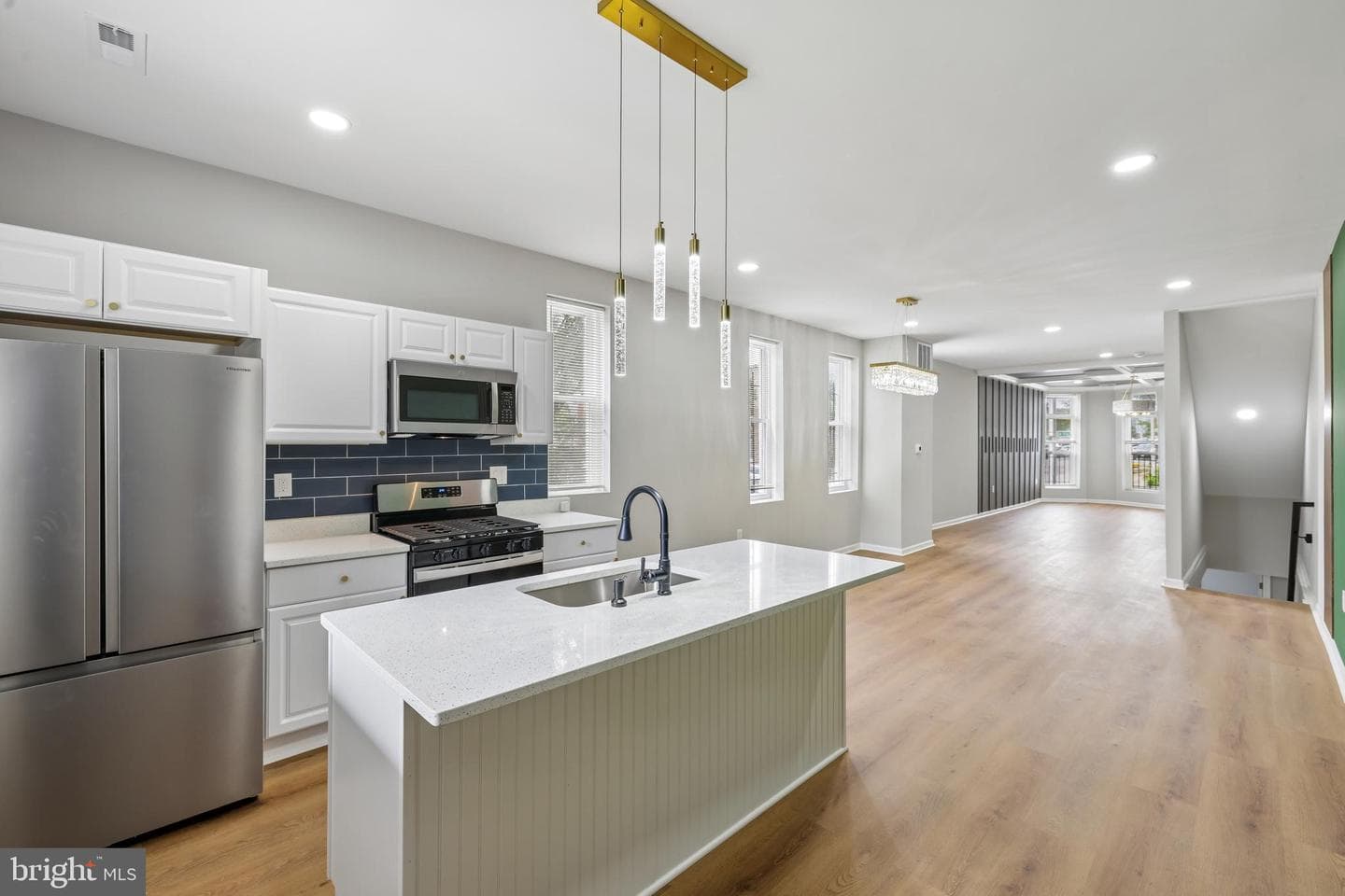 1801 N Fulton Avenue photo 19