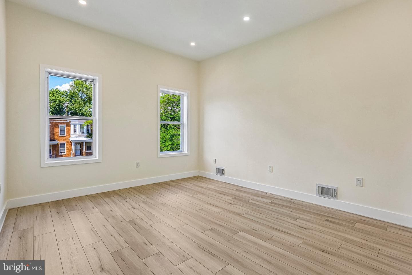 3007 Presstman Street photo 22