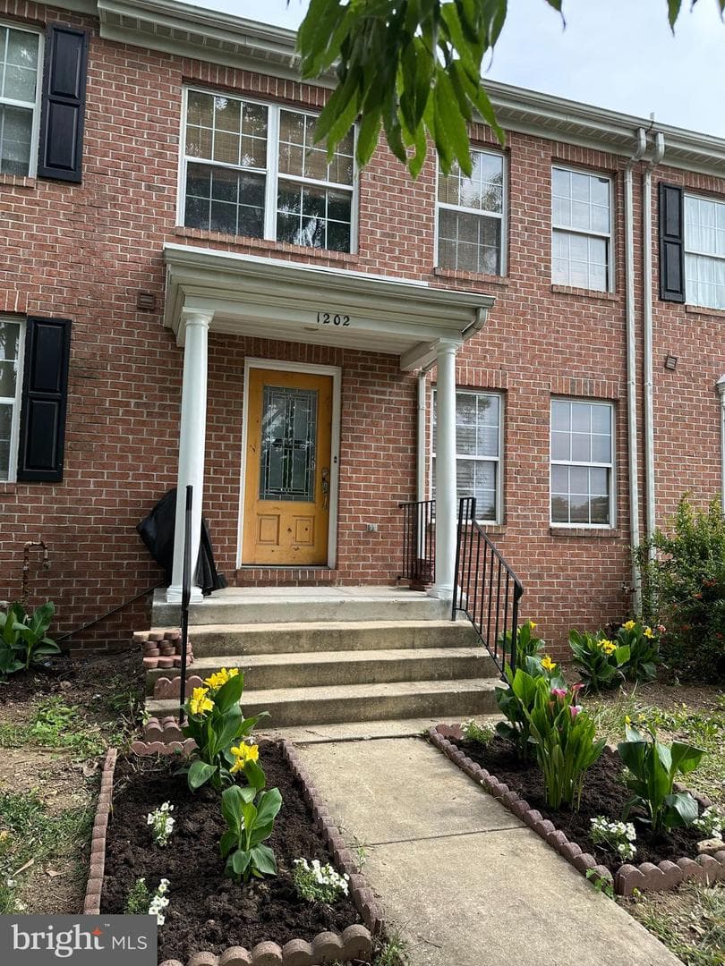 1202 Laurens Street photo 1