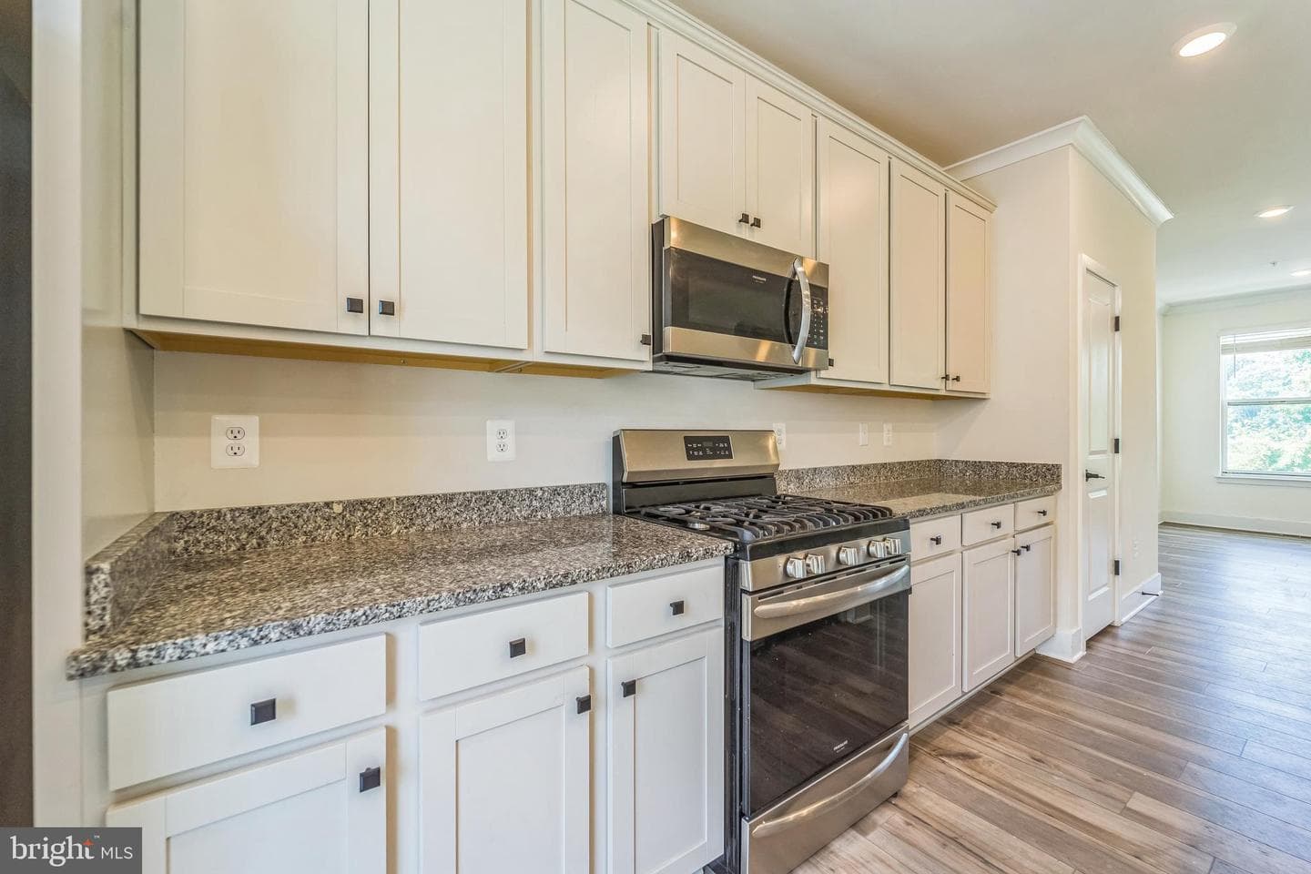 4306 Roland Heights Avenue photo 10