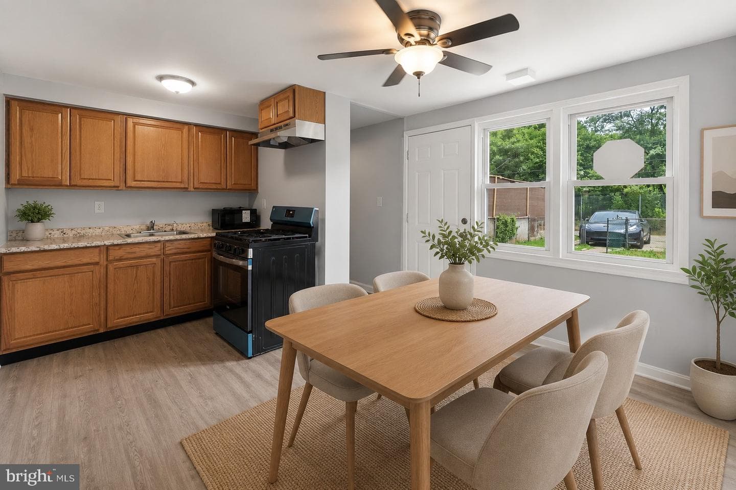 2941 Mallview Road photo 7